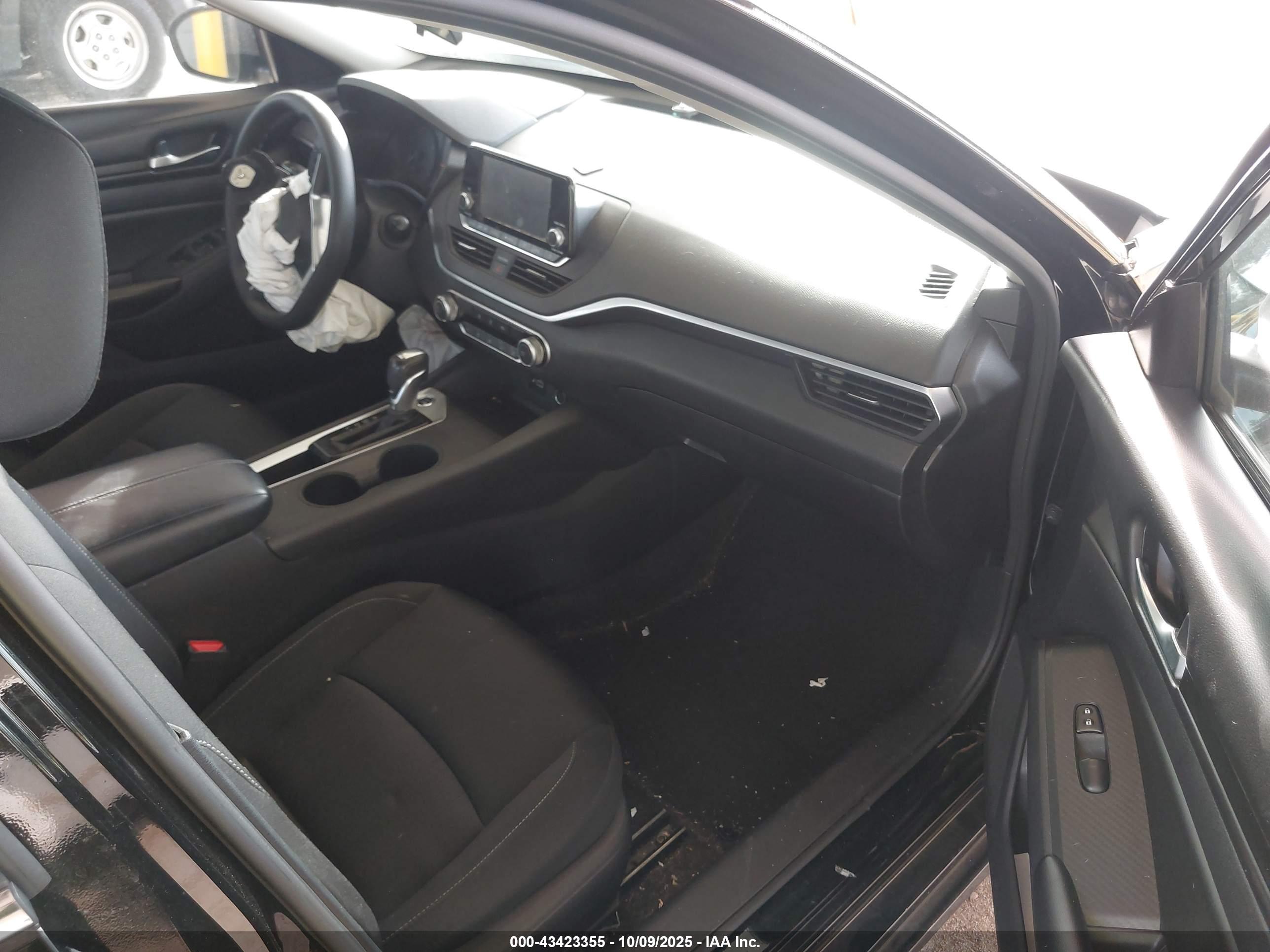 NISSAN ALTIMA image 5