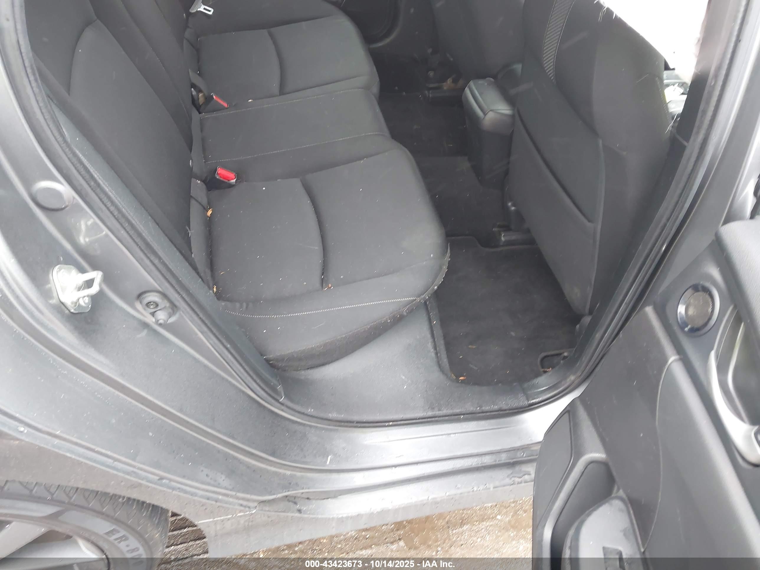 HONDA CIVIC image 8