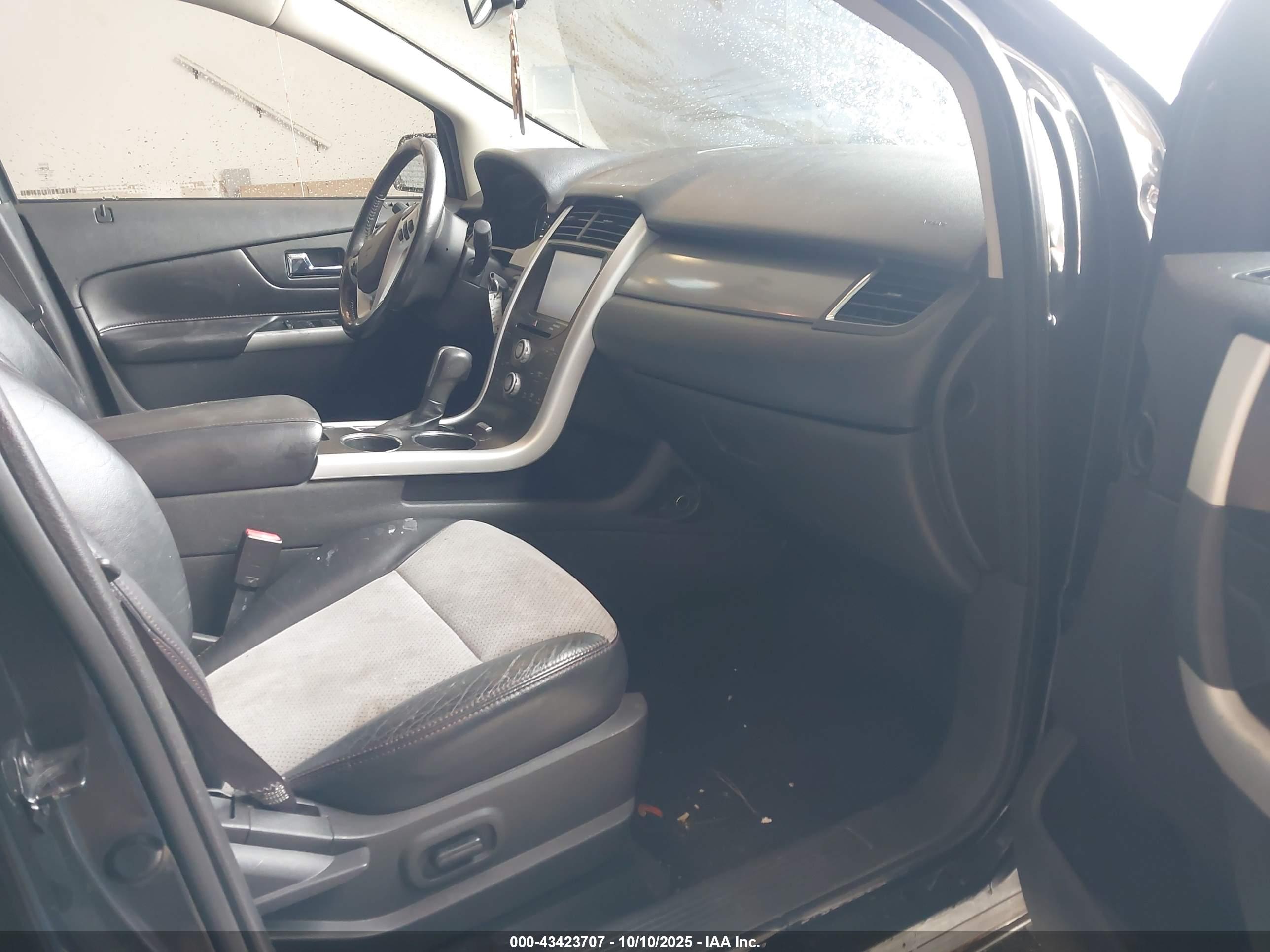 FORD EDGE image 5