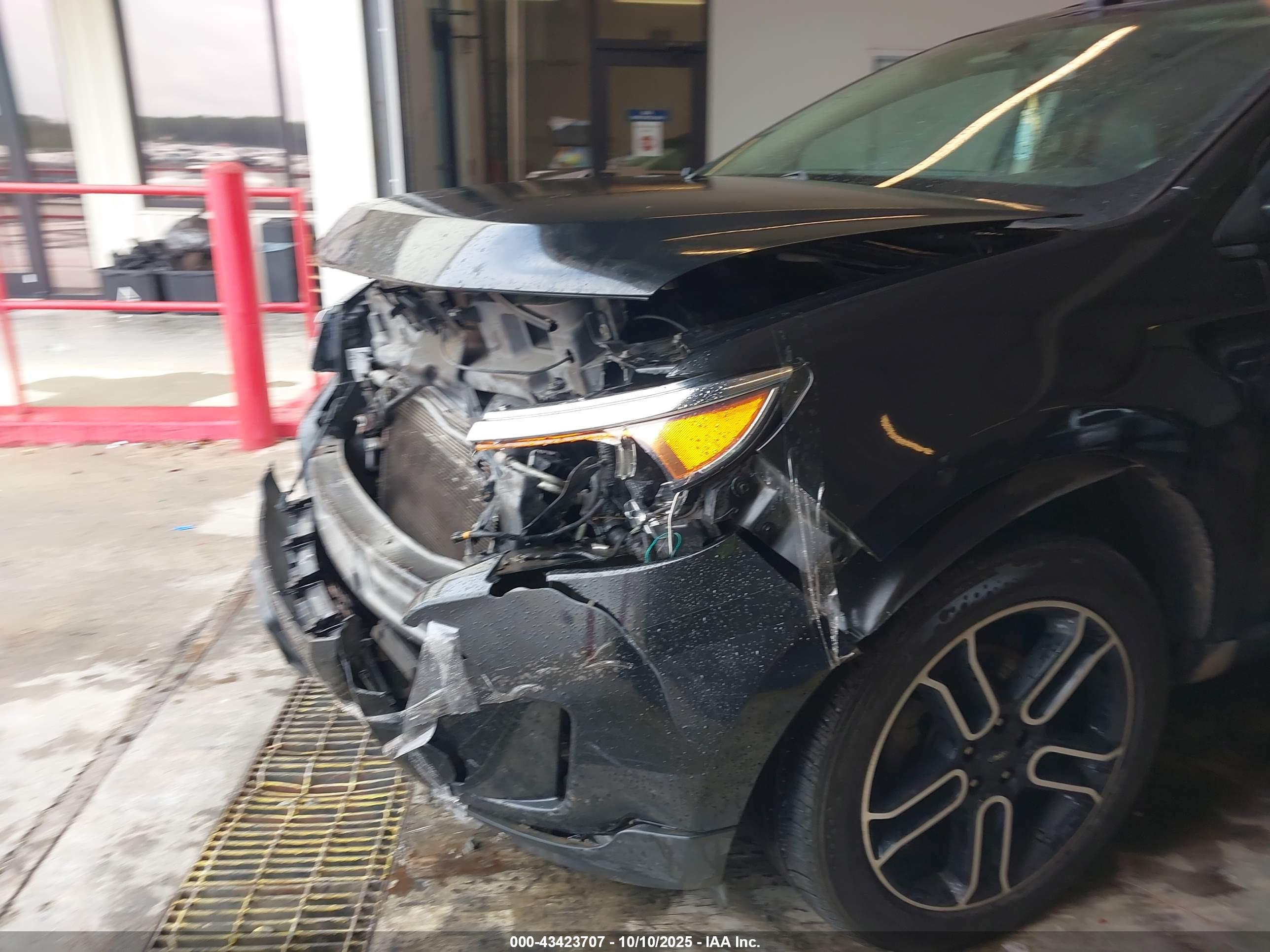 FORD EDGE image 6