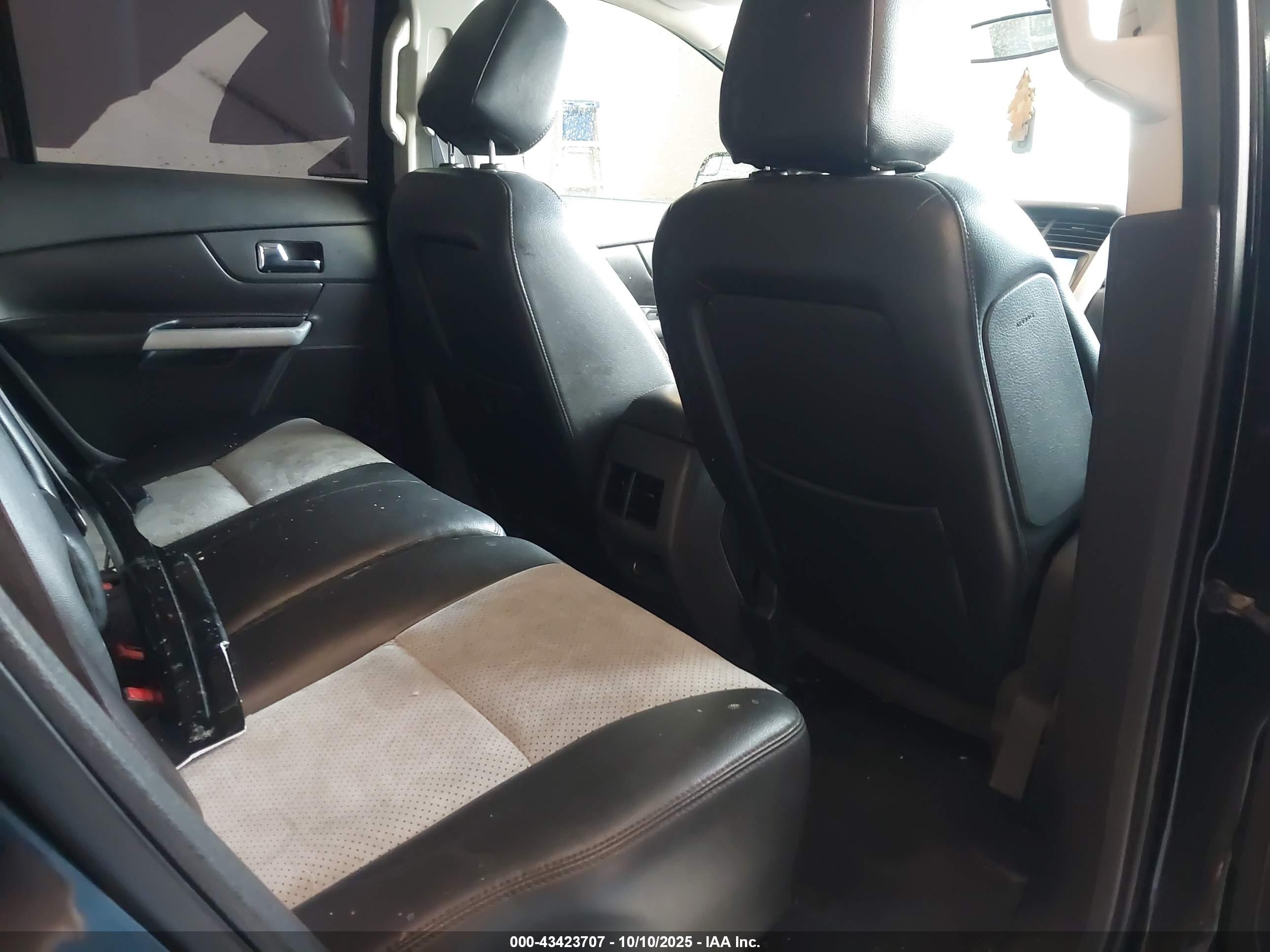 FORD EDGE image 8