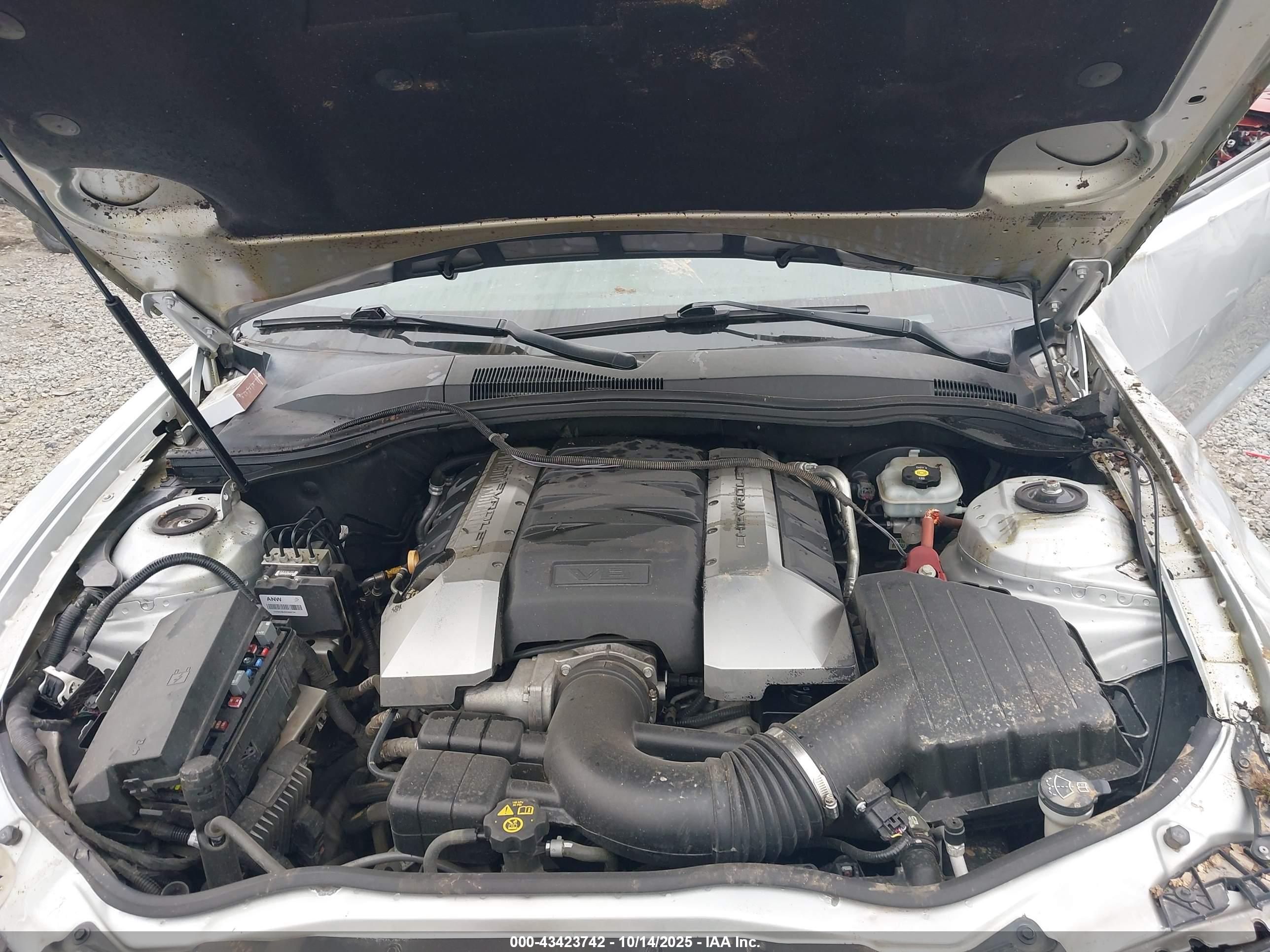 CHEVROLET CAMARO image 10