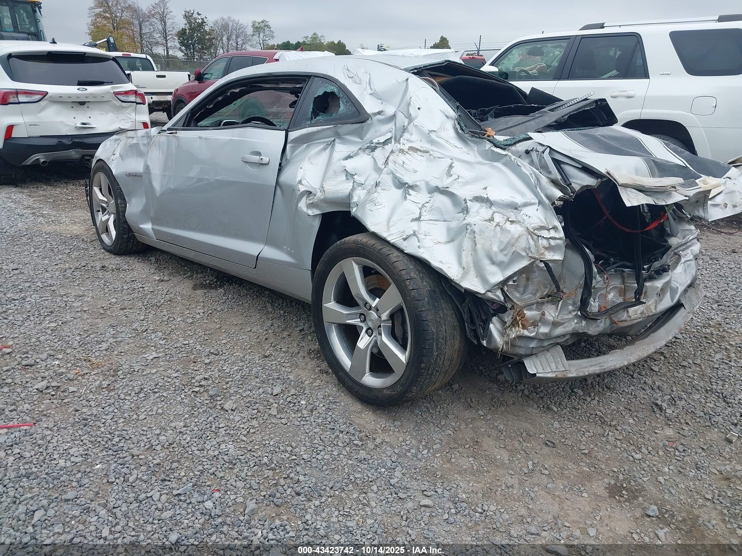 CHEVROLET CAMARO image 3