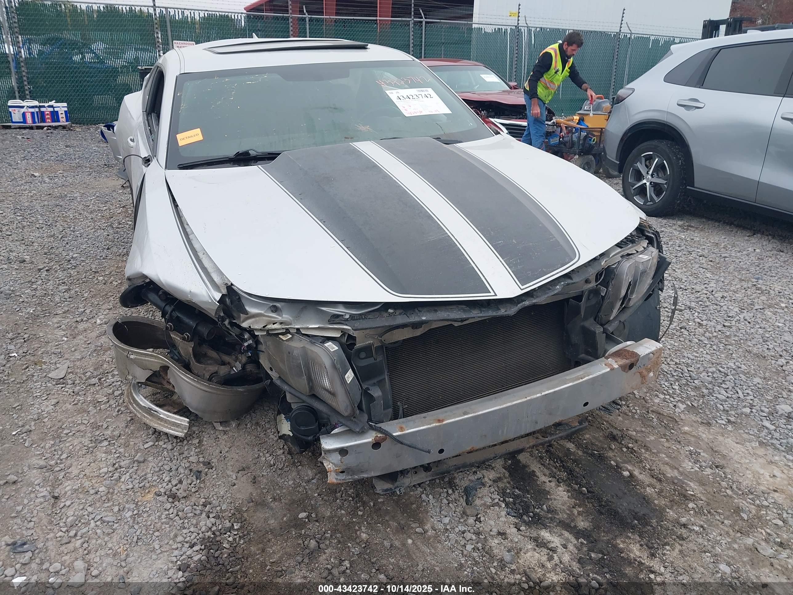CHEVROLET CAMARO image 6