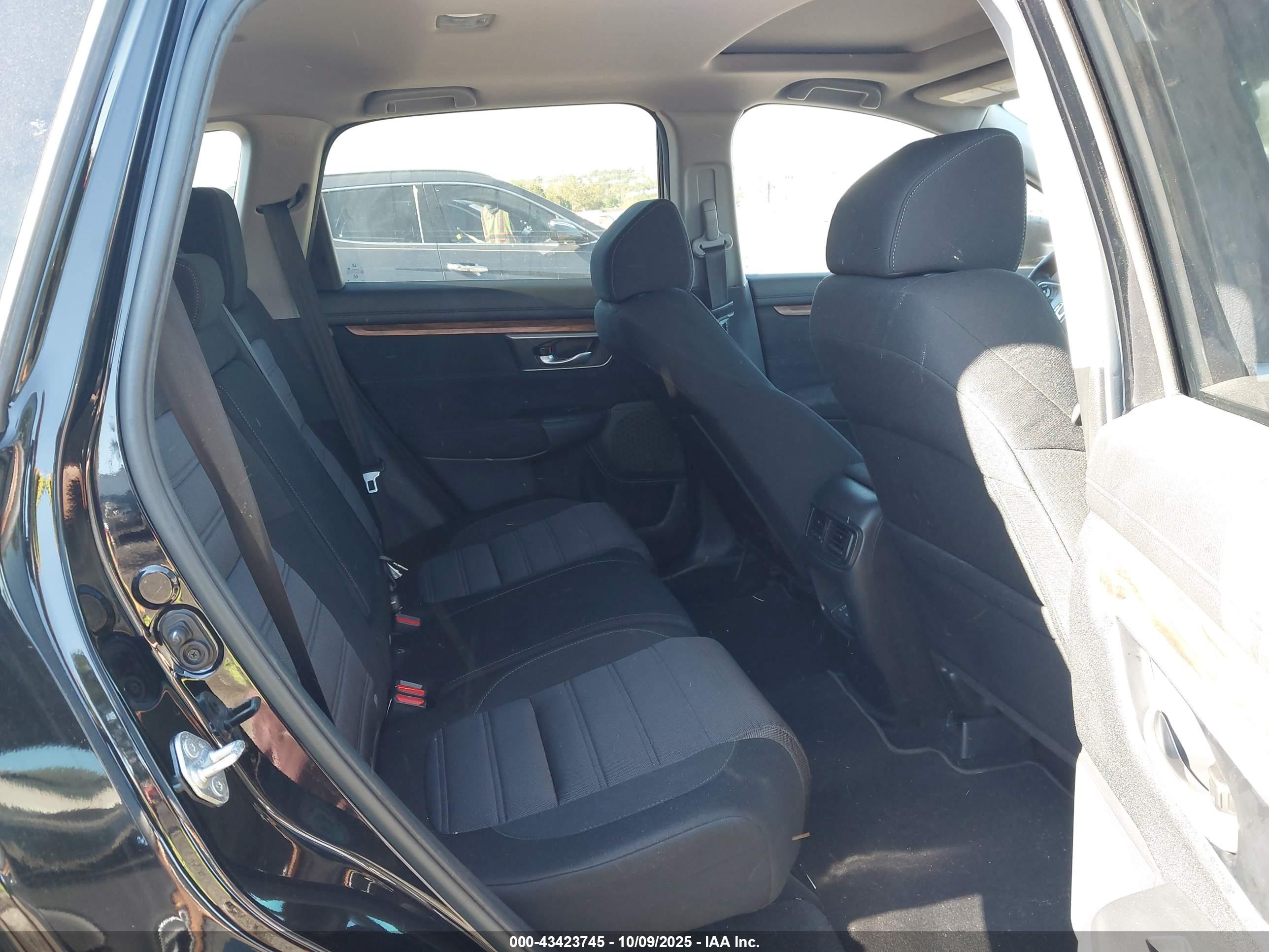 HONDA CR-V image 8