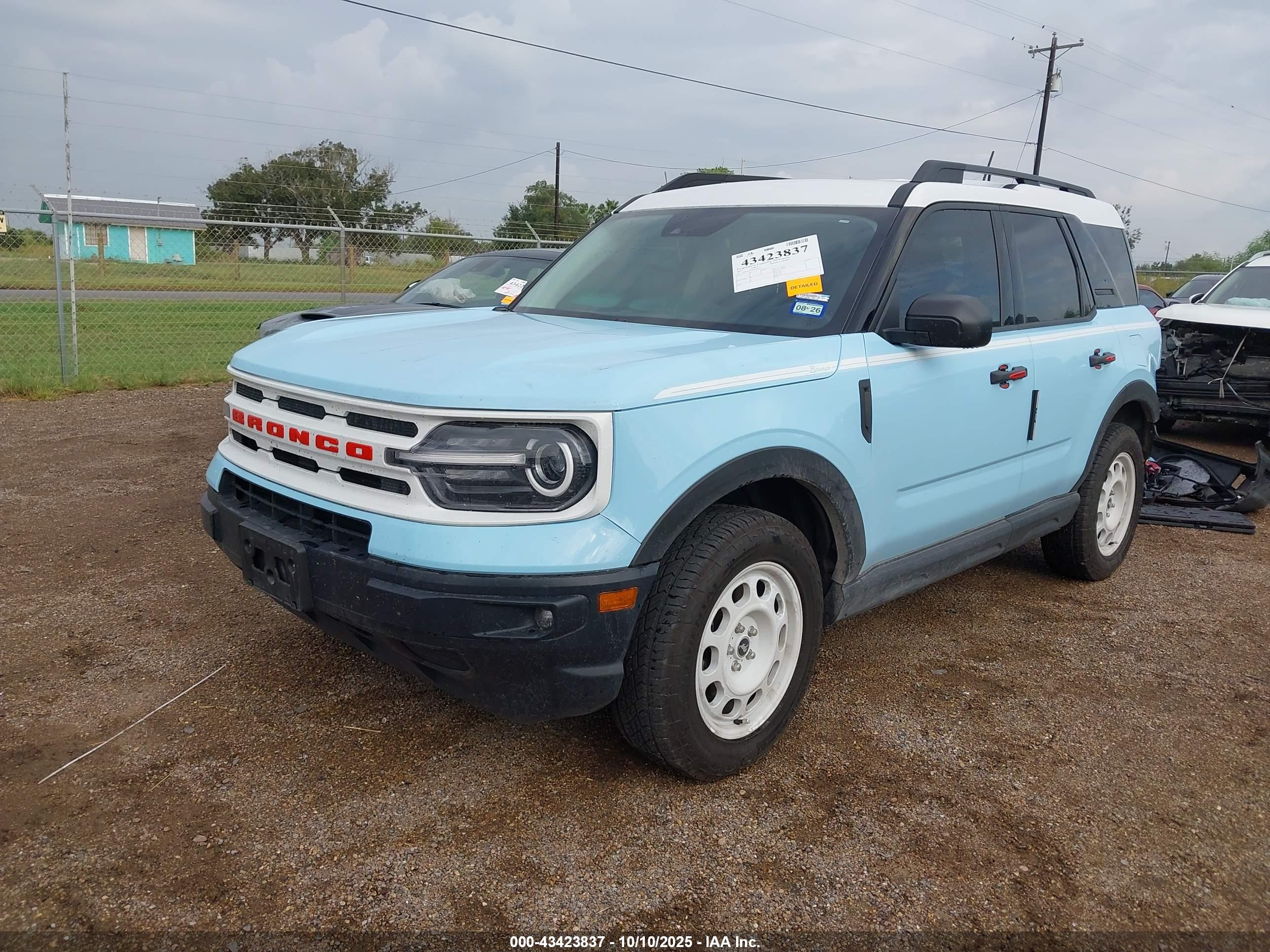 FORD BRONCO image 2