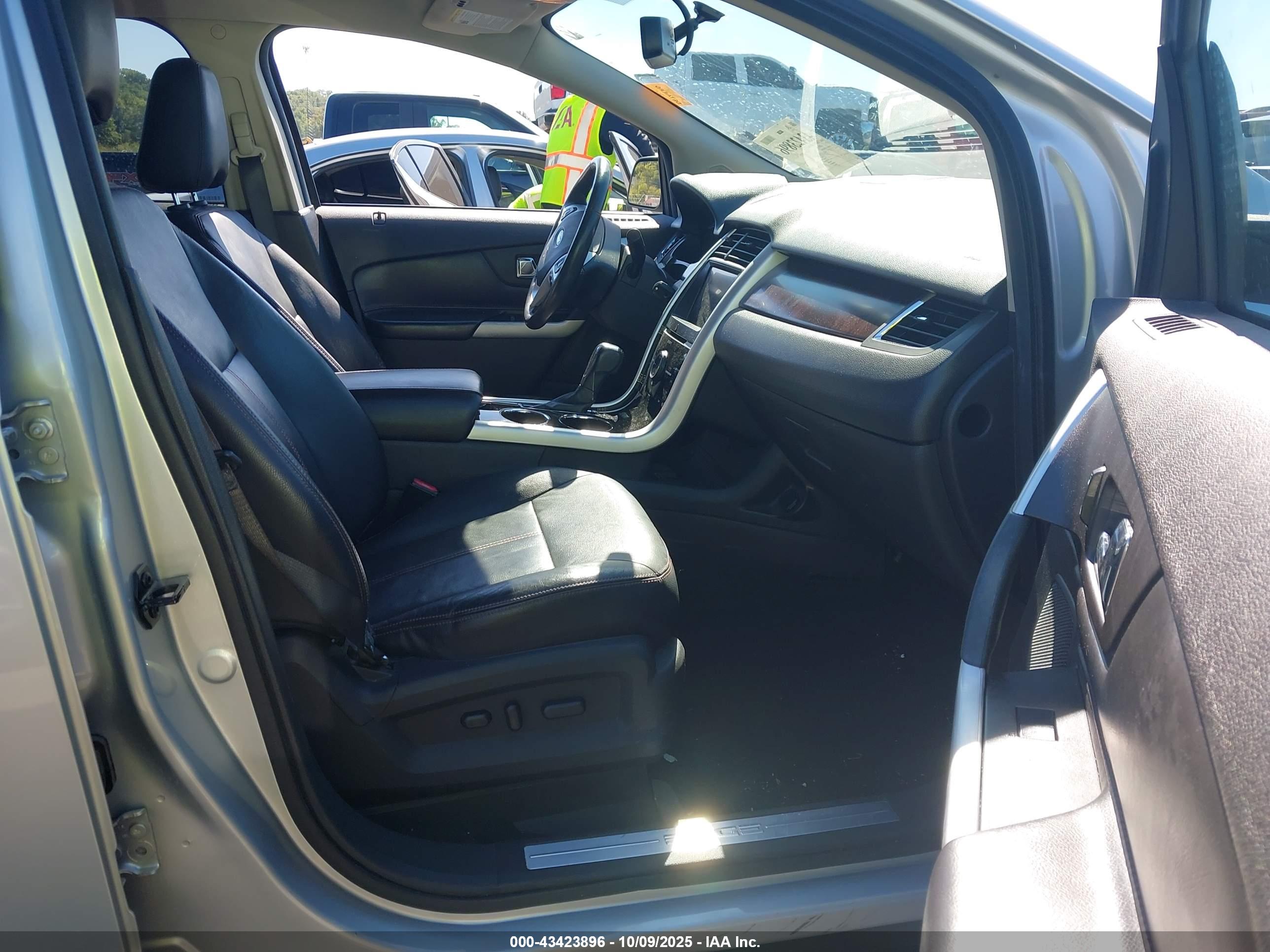 FORD EDGE image 5