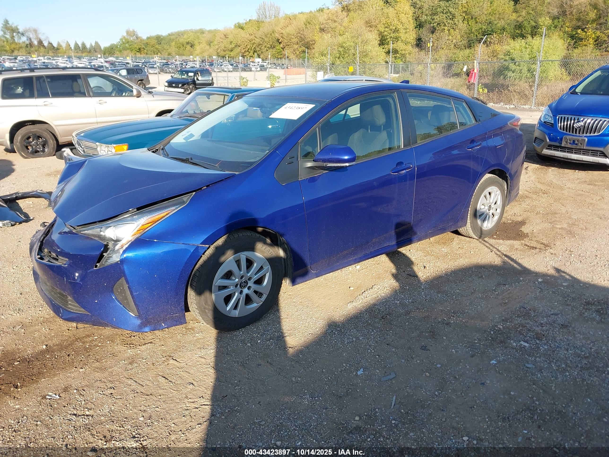 TOYOTA PRIUS image 2