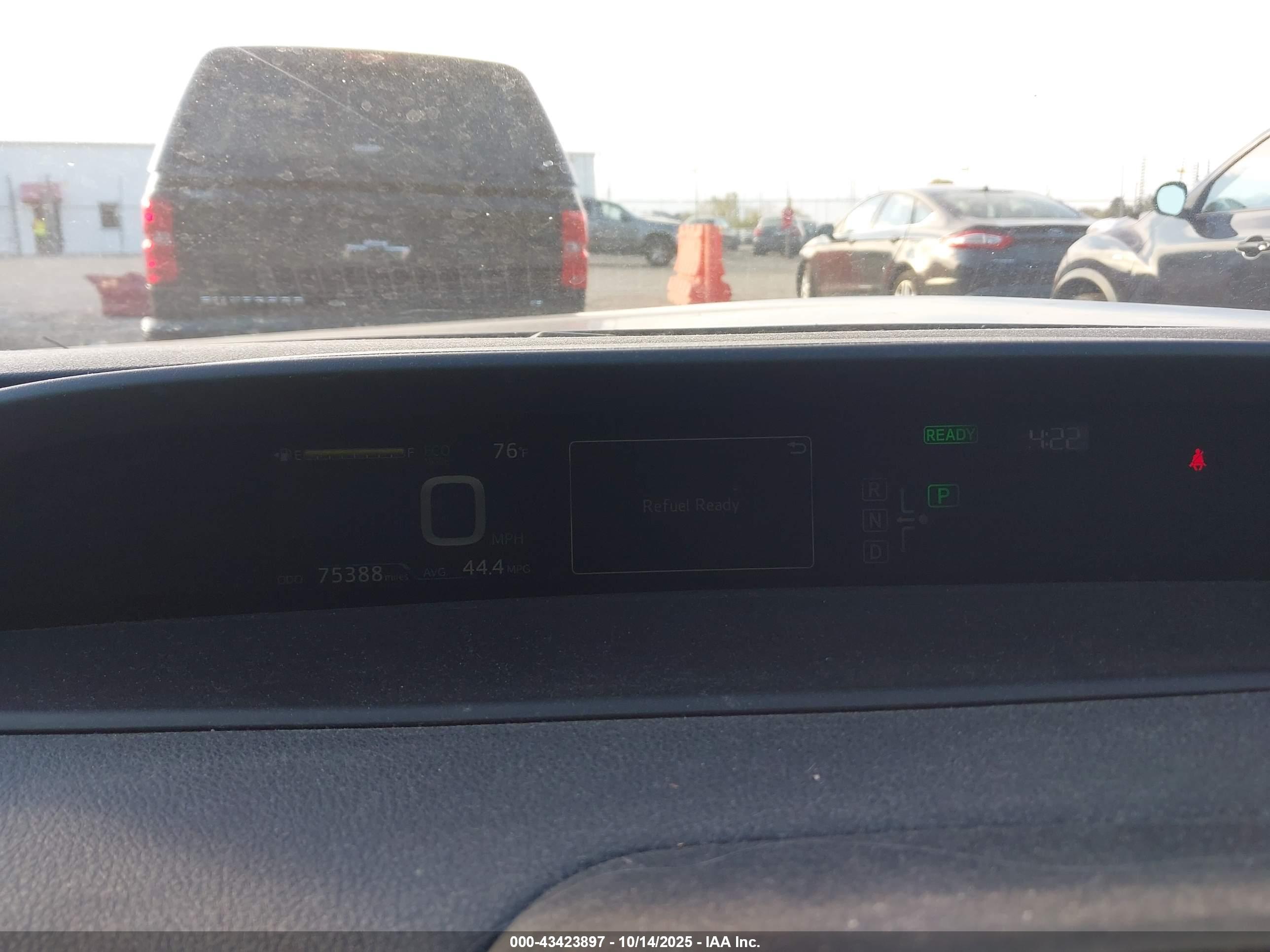 TOYOTA PRIUS image 7