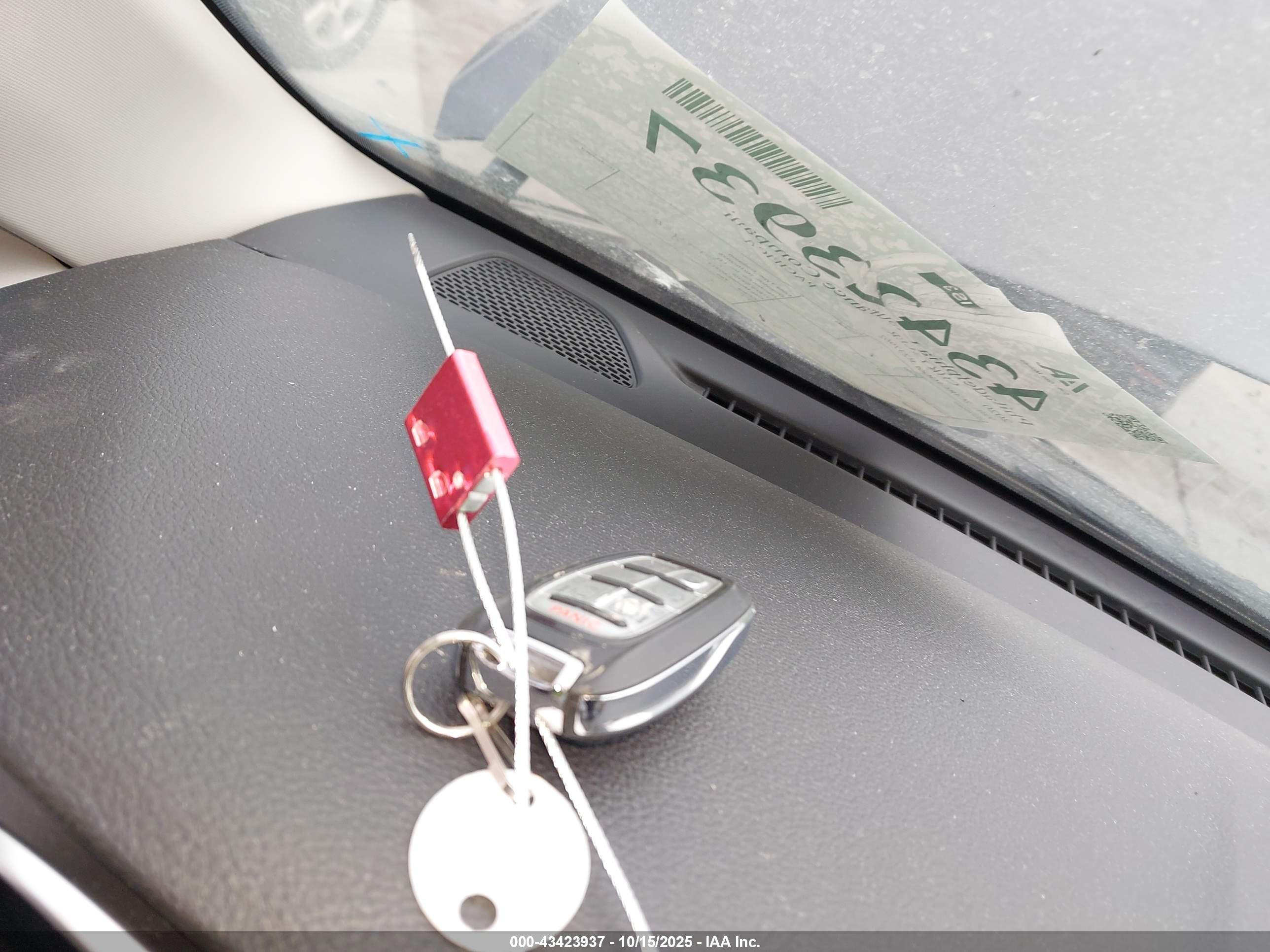CHRYSLER PACIFICA image 11