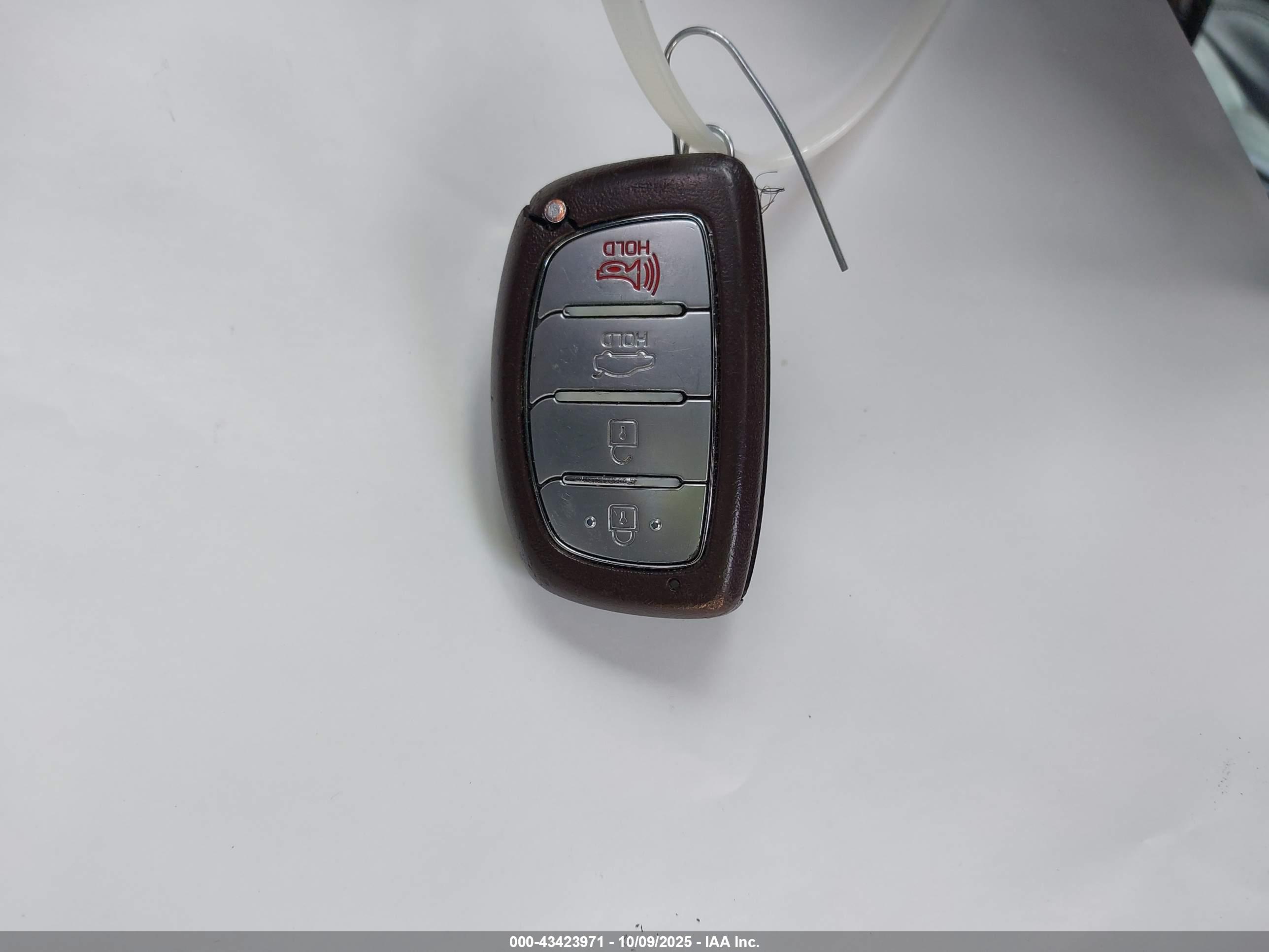 HYUNDAI SONATA image 11