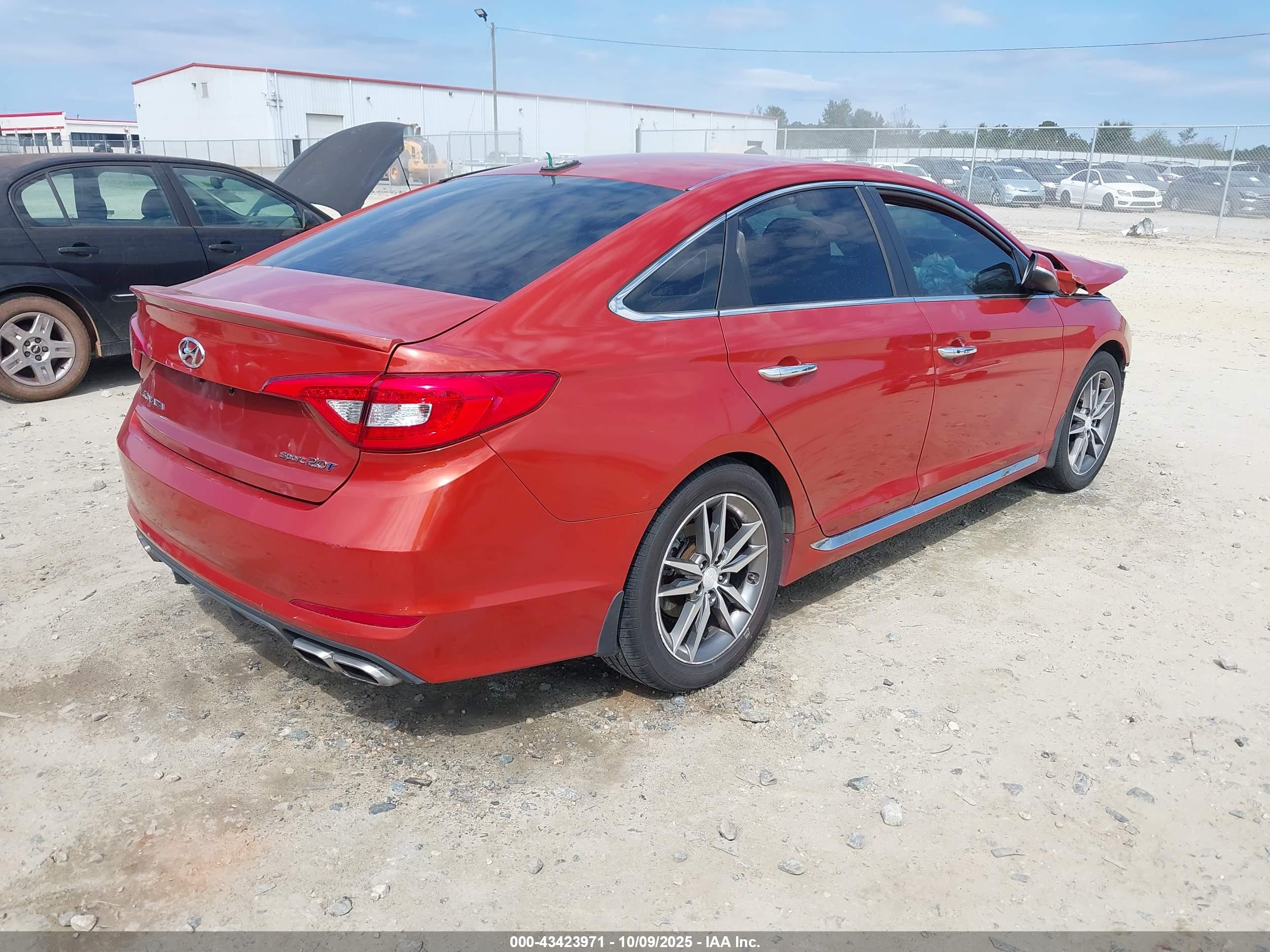 HYUNDAI SONATA image 4