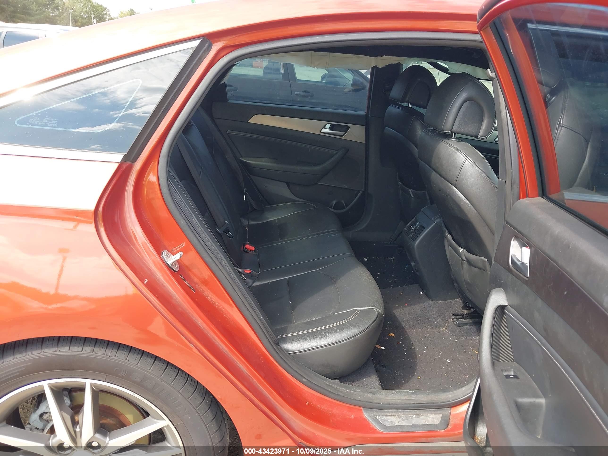 HYUNDAI SONATA image 8