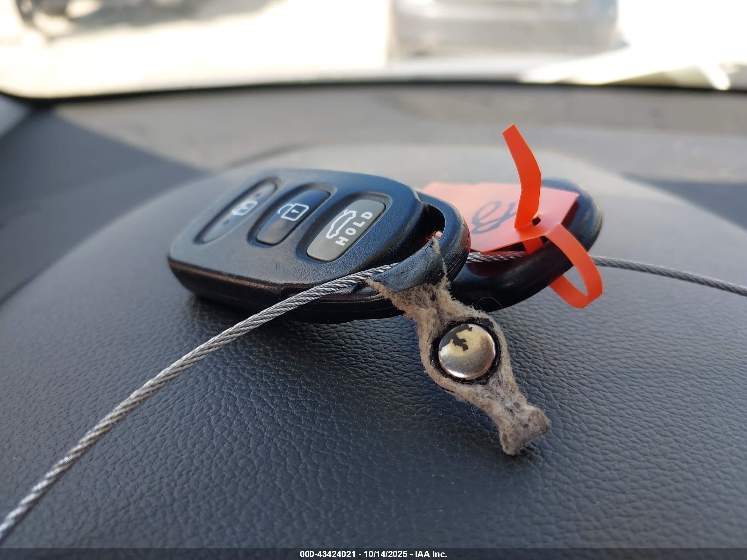 HYUNDAI ELANTRA image 11