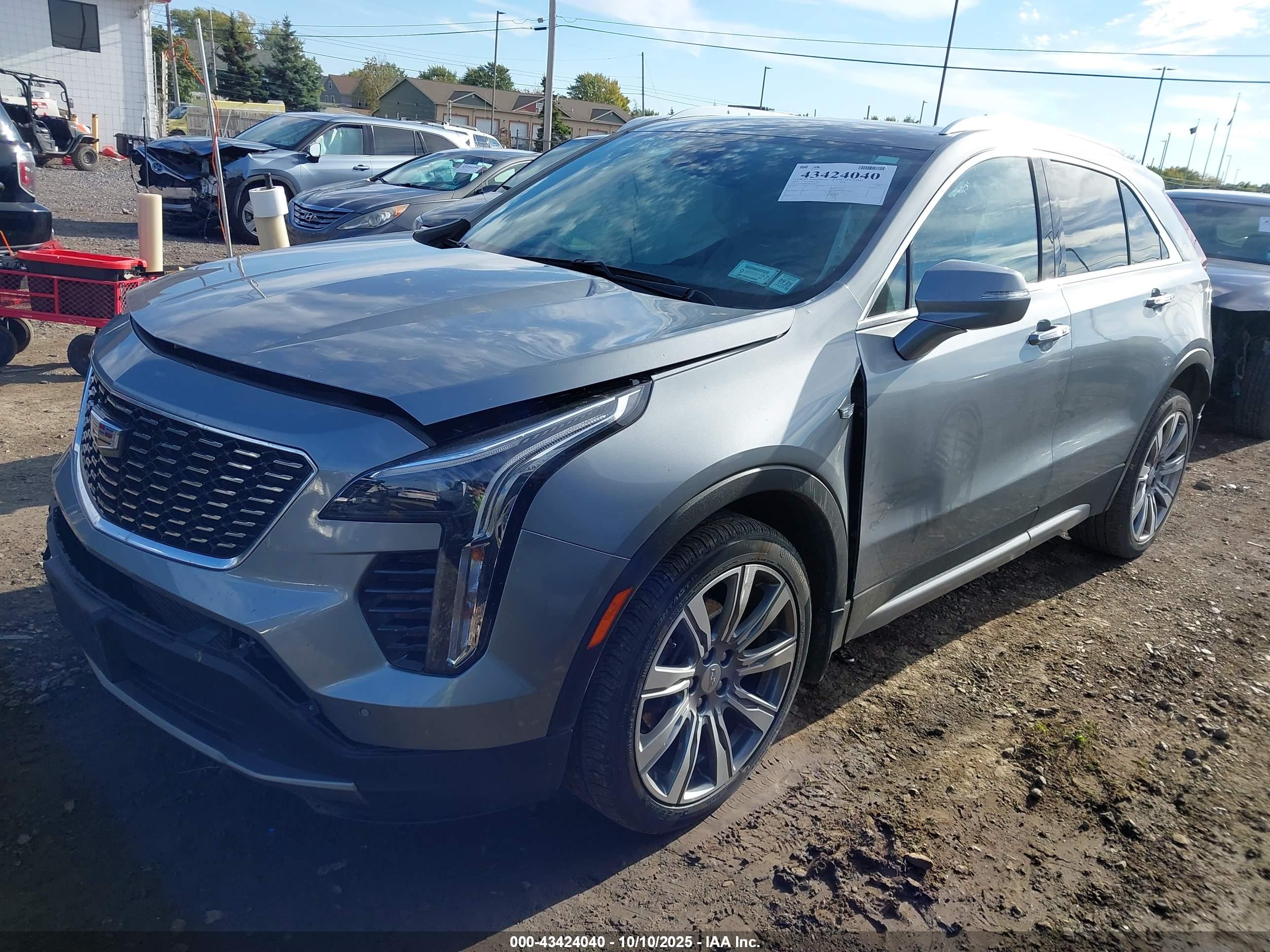 CADILLAC XT4 image 2