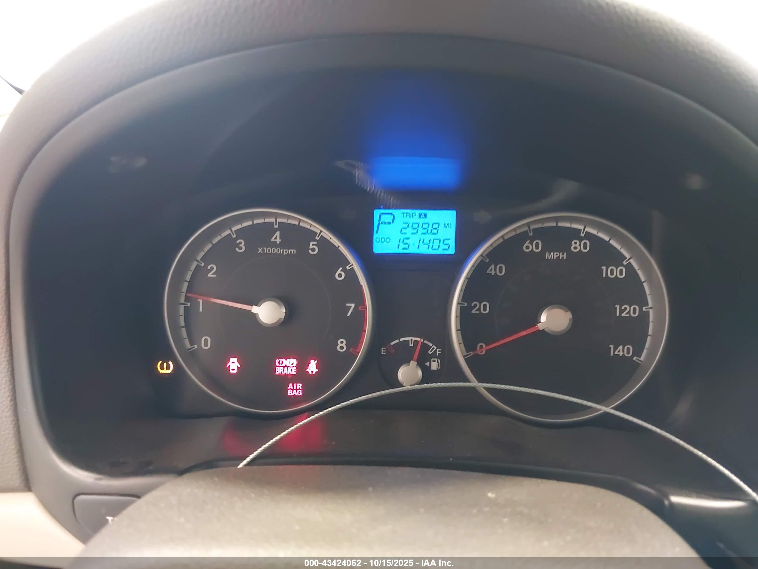 HYUNDAI ACCENT image 7