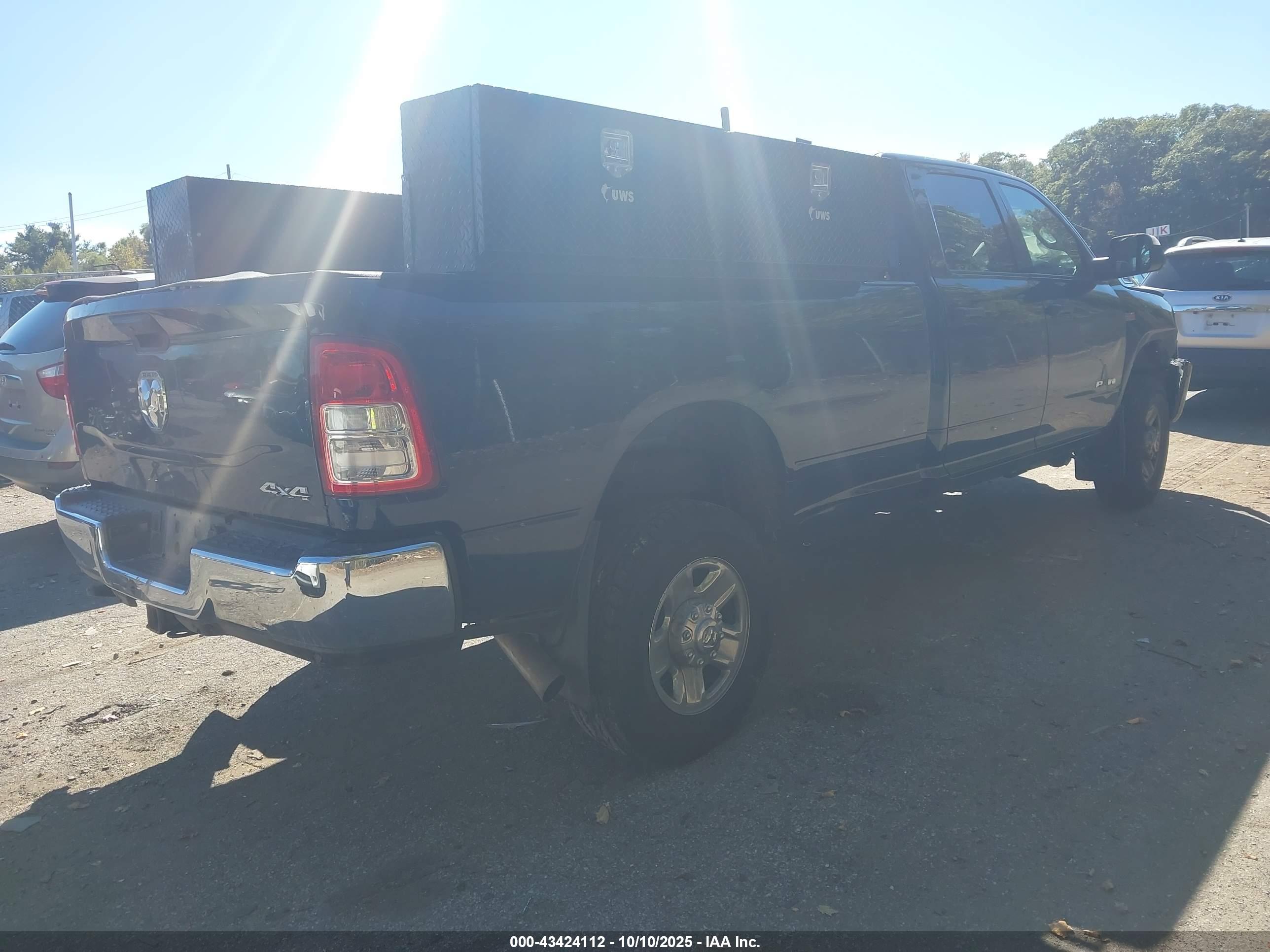 RAM 2500 image 4