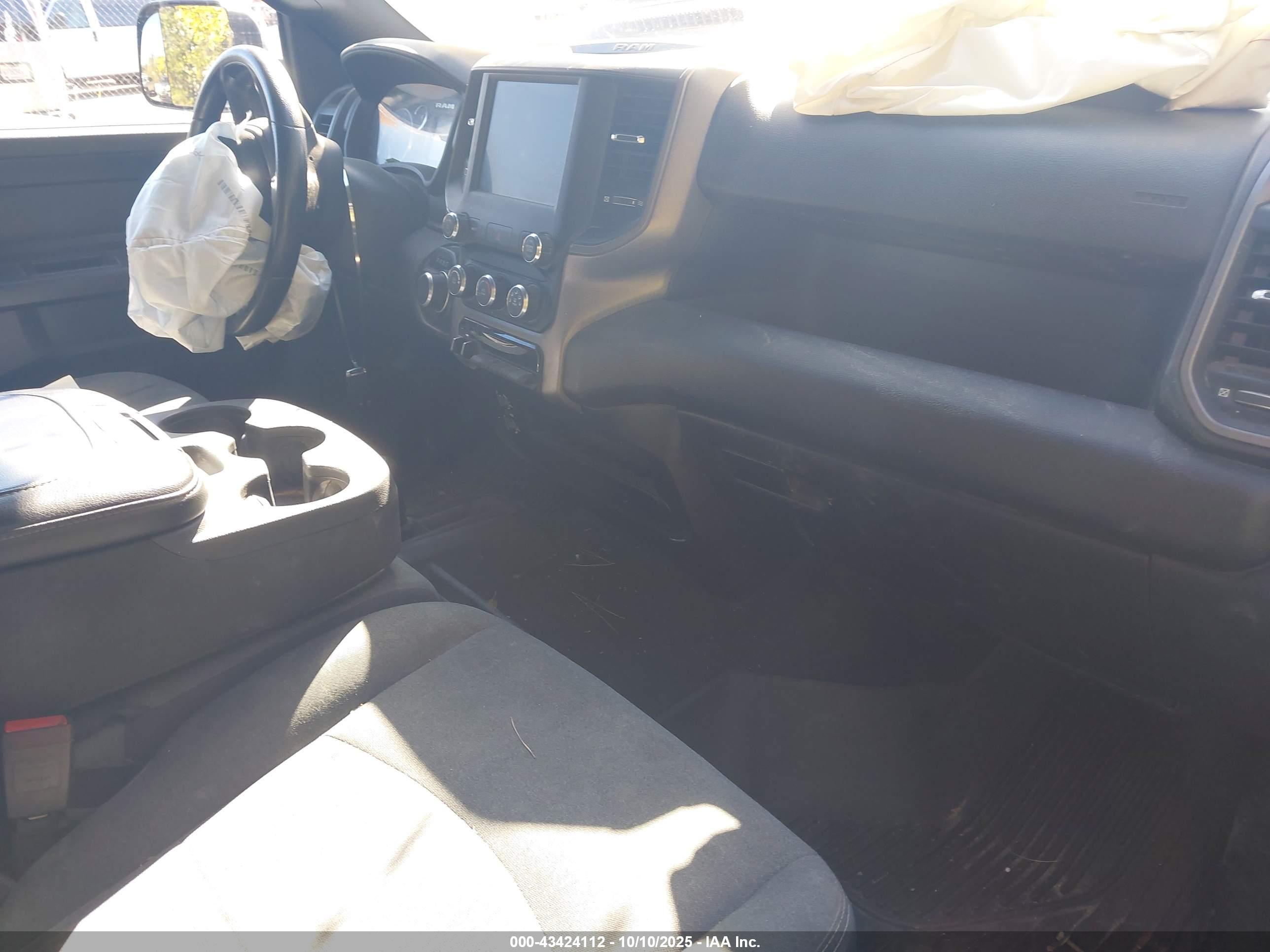 RAM 2500 image 5