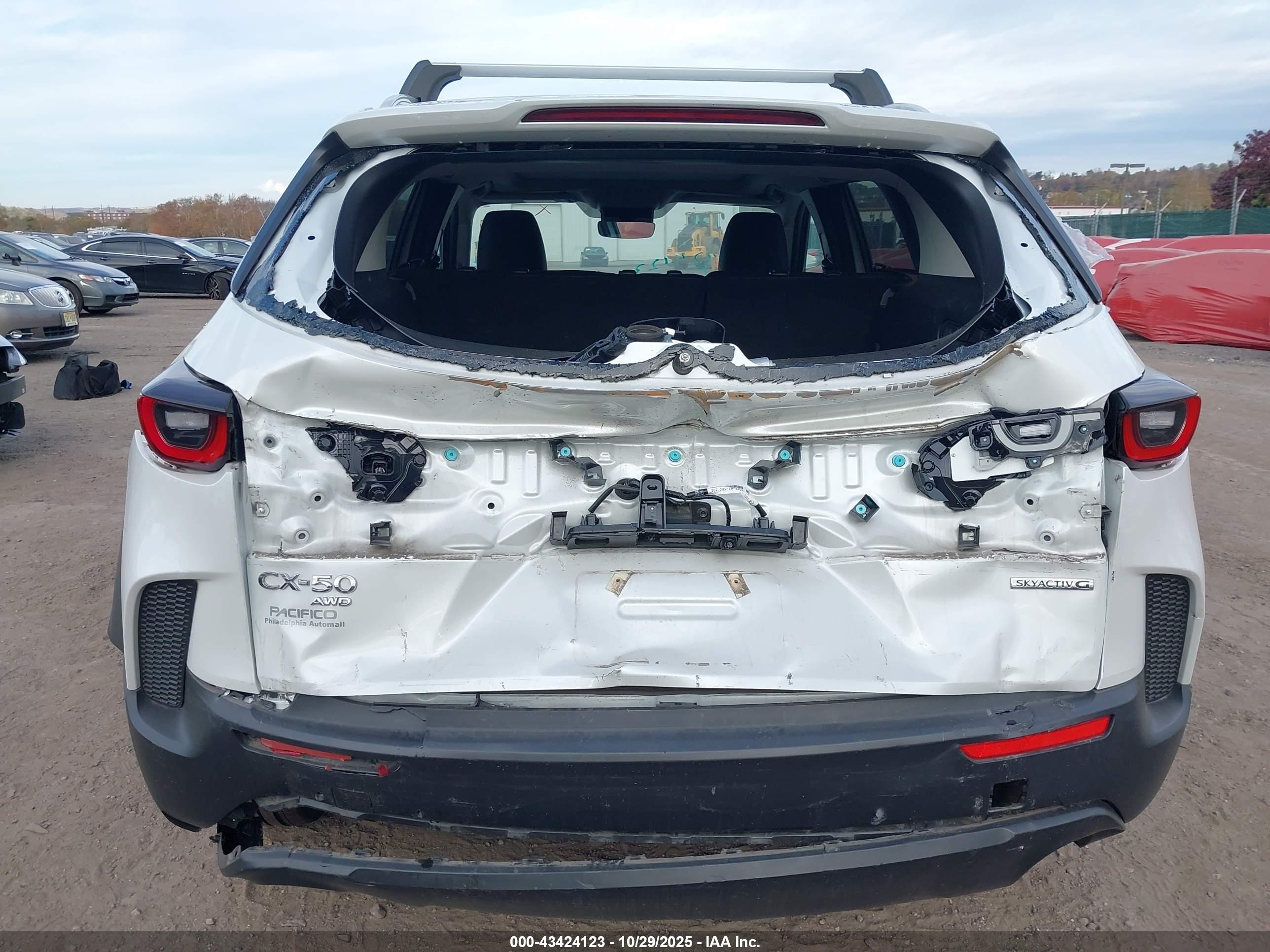 MAZDA CX-50 image 6