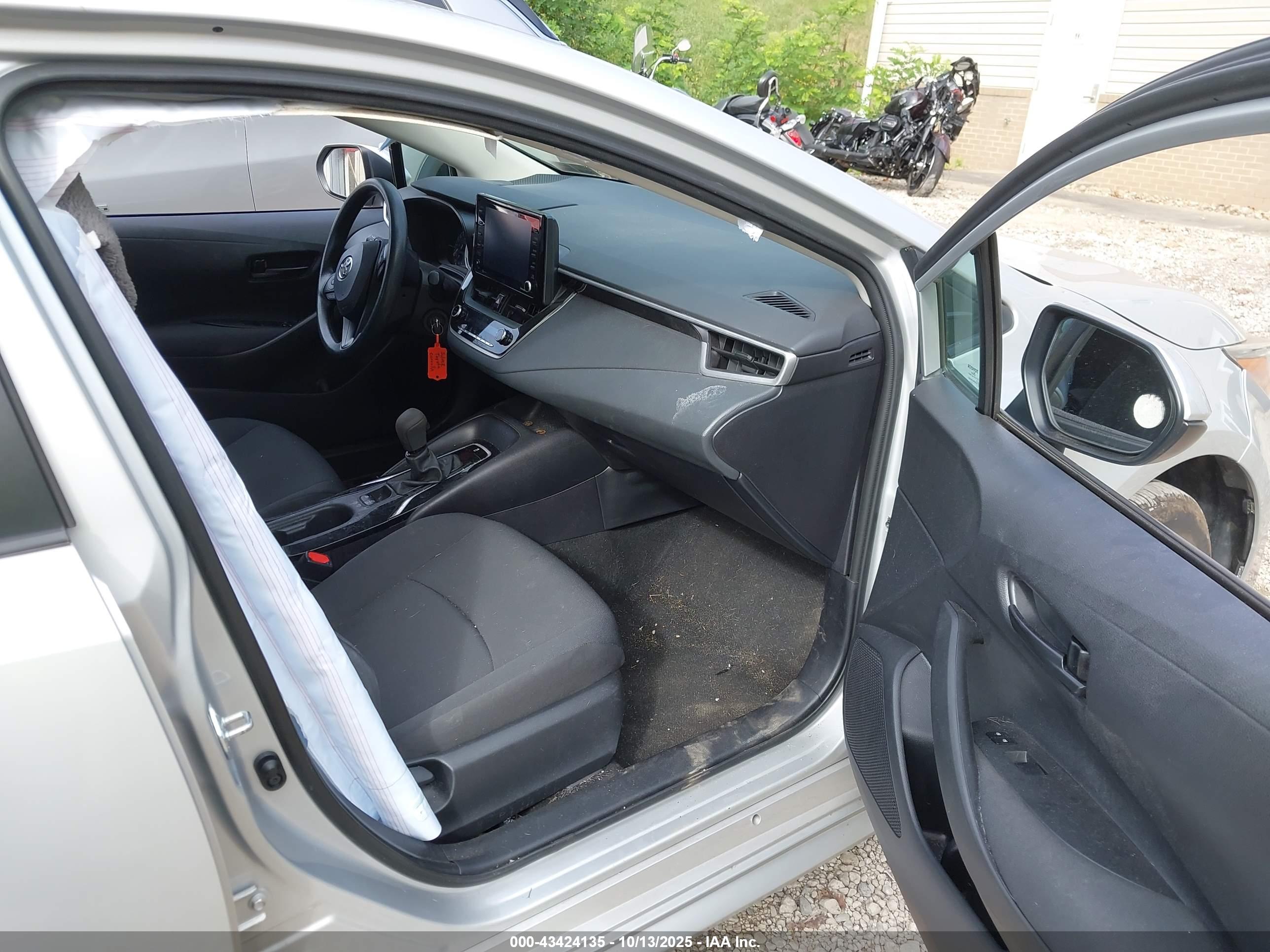 TOYOTA COROLLA image 5
