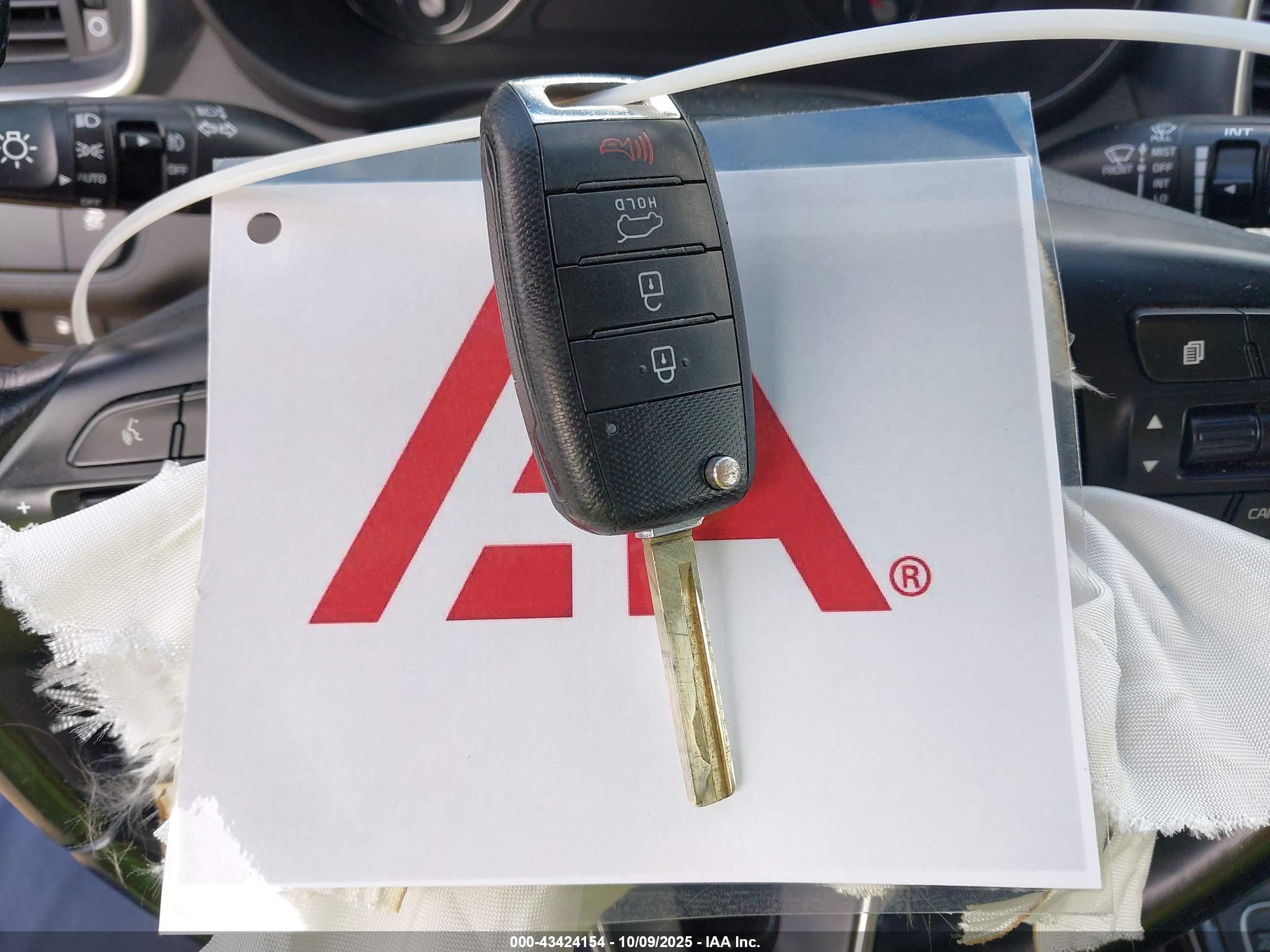 KIA SORENTO image 11