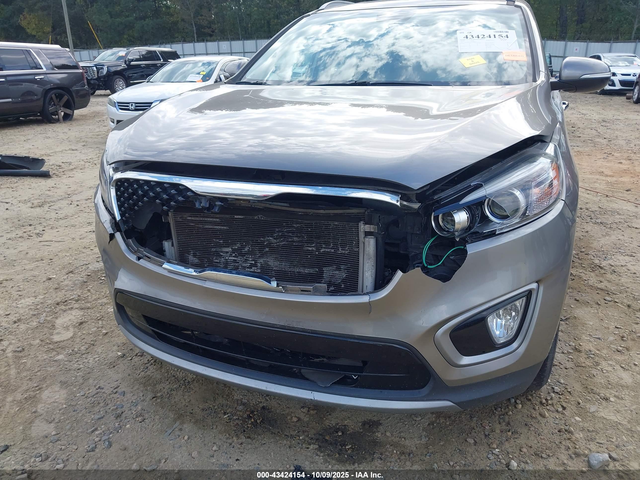 KIA SORENTO image 6