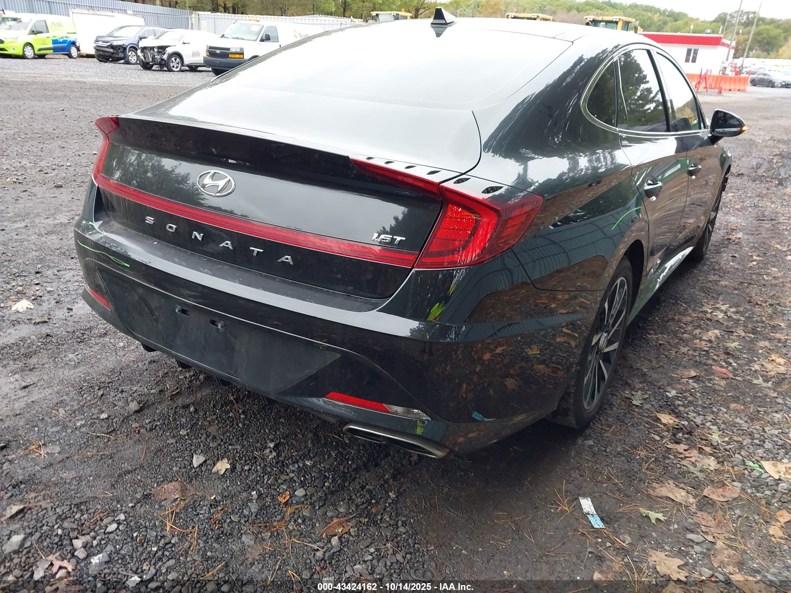 HYUNDAI SONATA image 4
