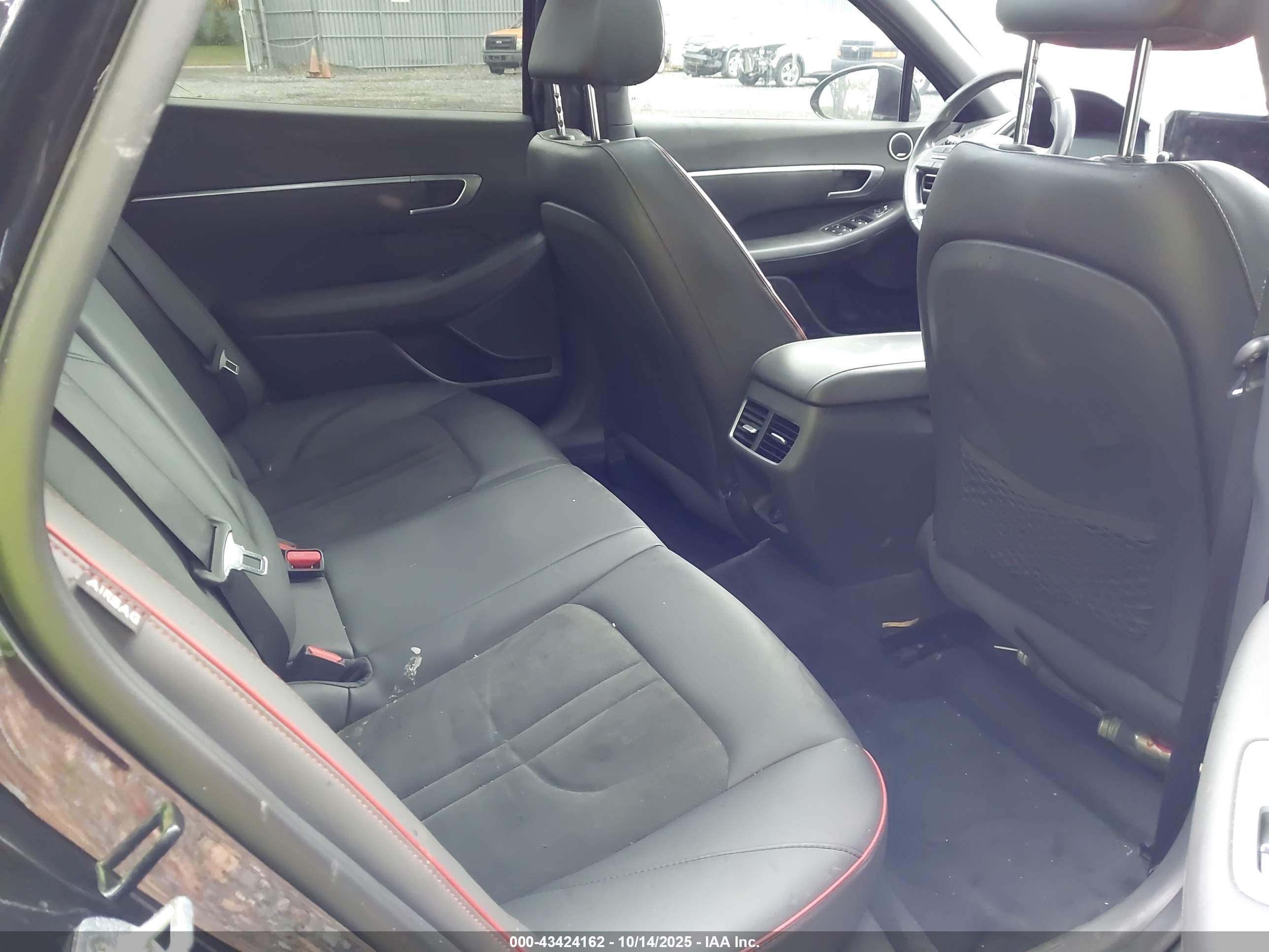 HYUNDAI SONATA image 8