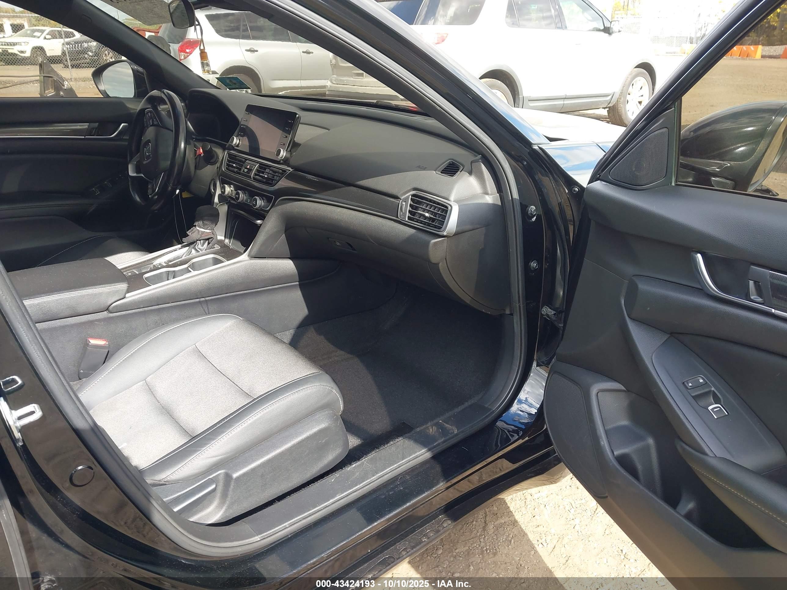 HONDA ACCORD image 5