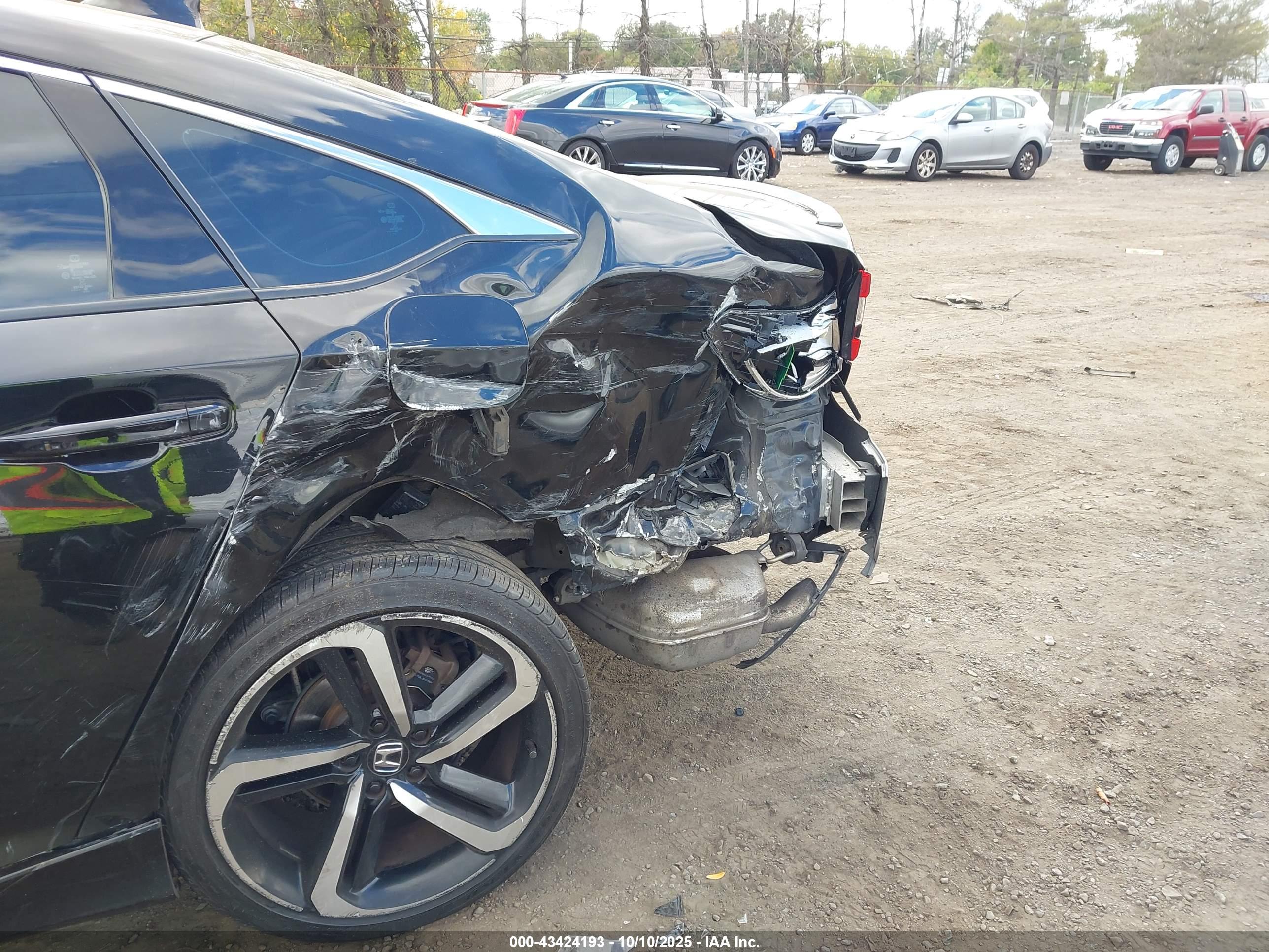 HONDA ACCORD image 6