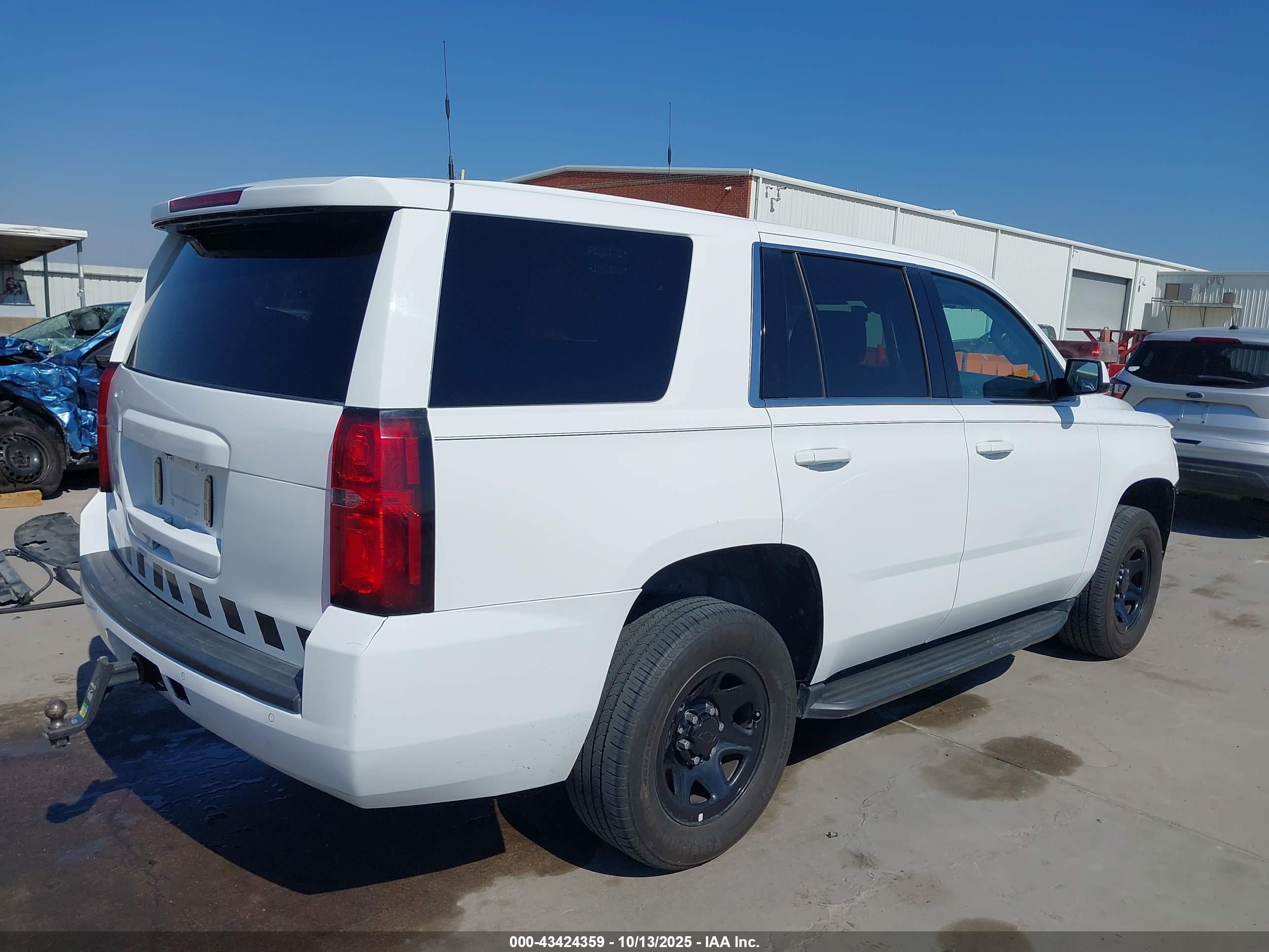 CHEVROLET TAHOE image 4