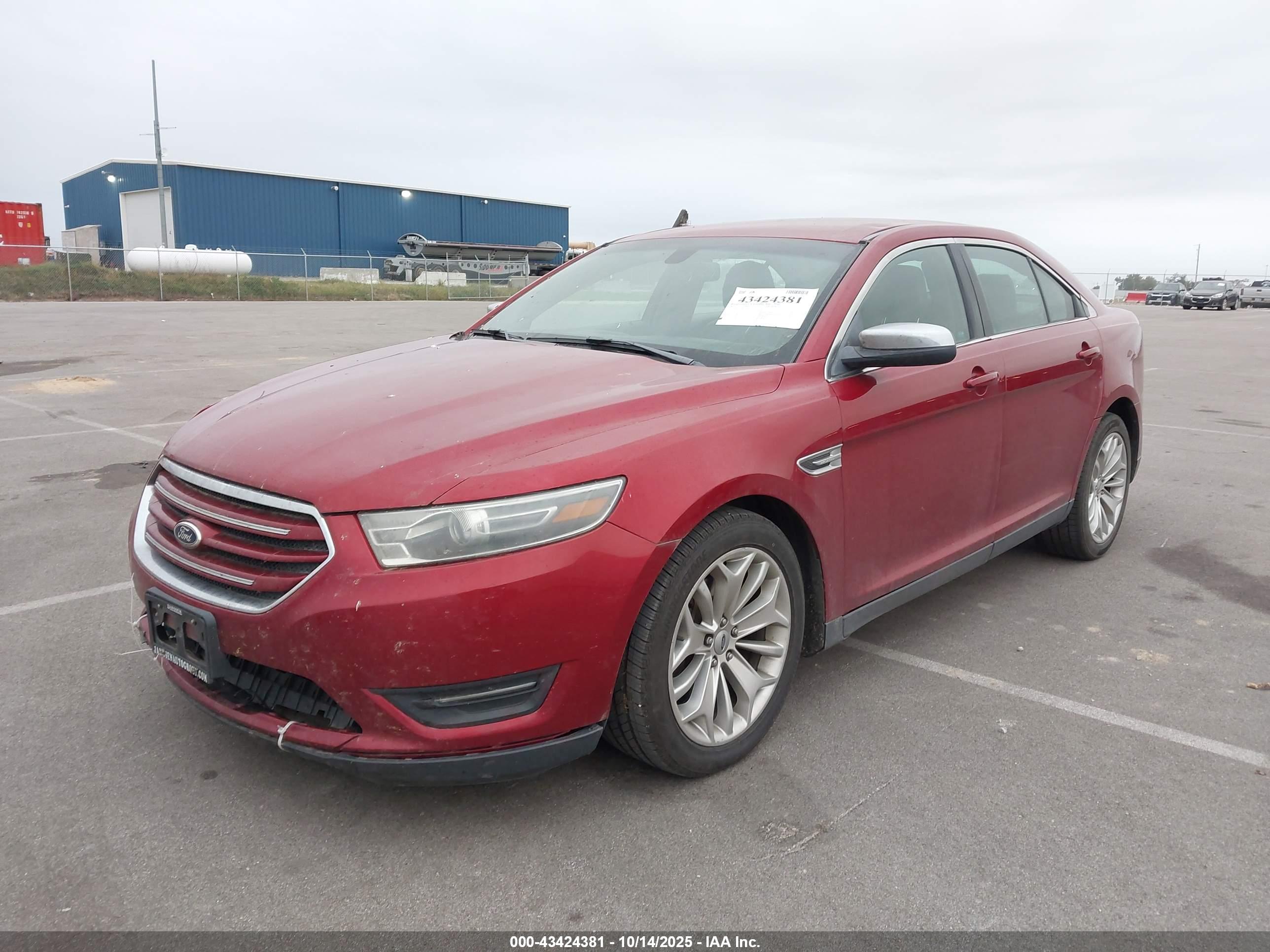 FORD TAURUS image 2