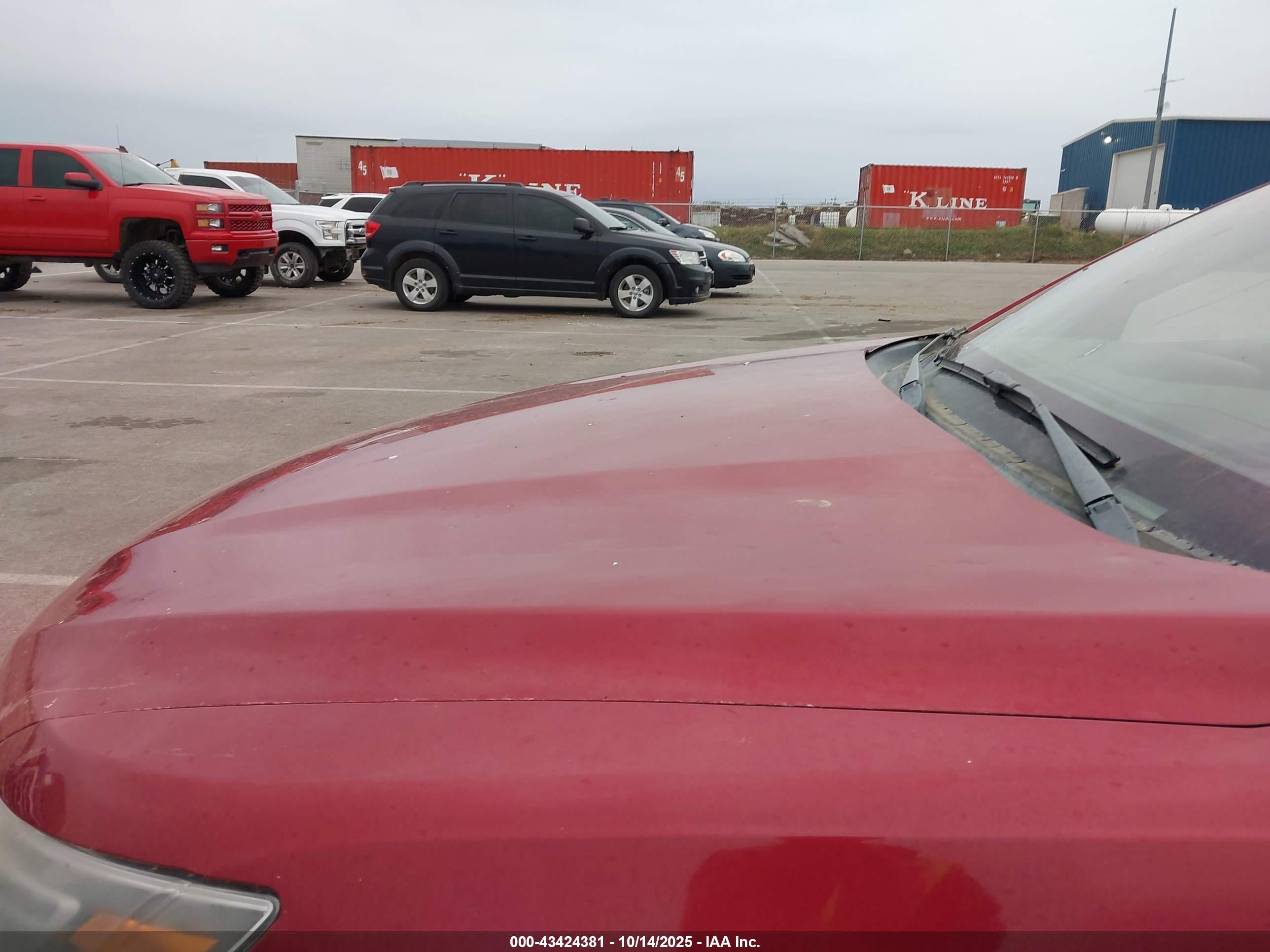FORD TAURUS image 6