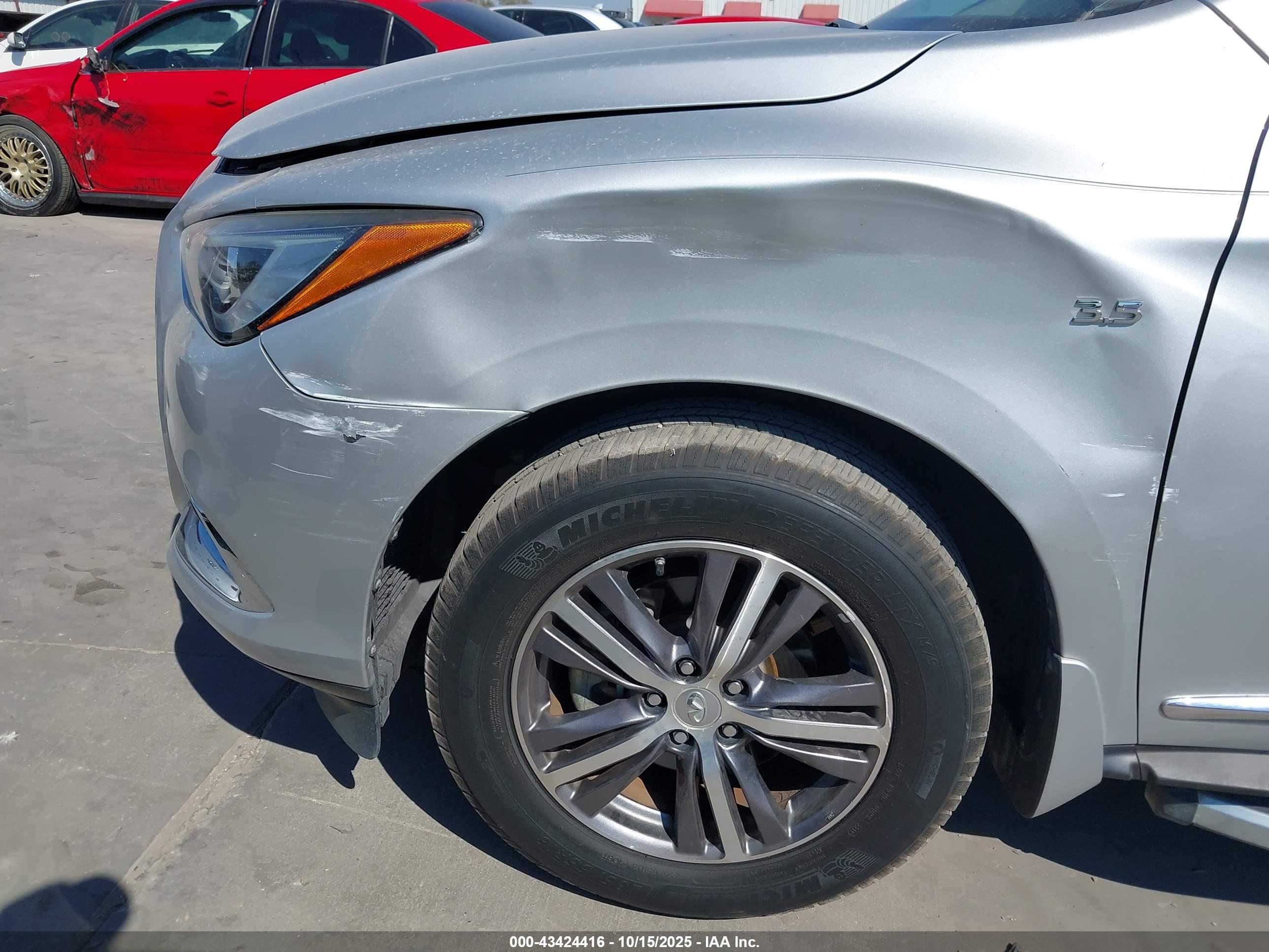 INFINITI QX60 image 6