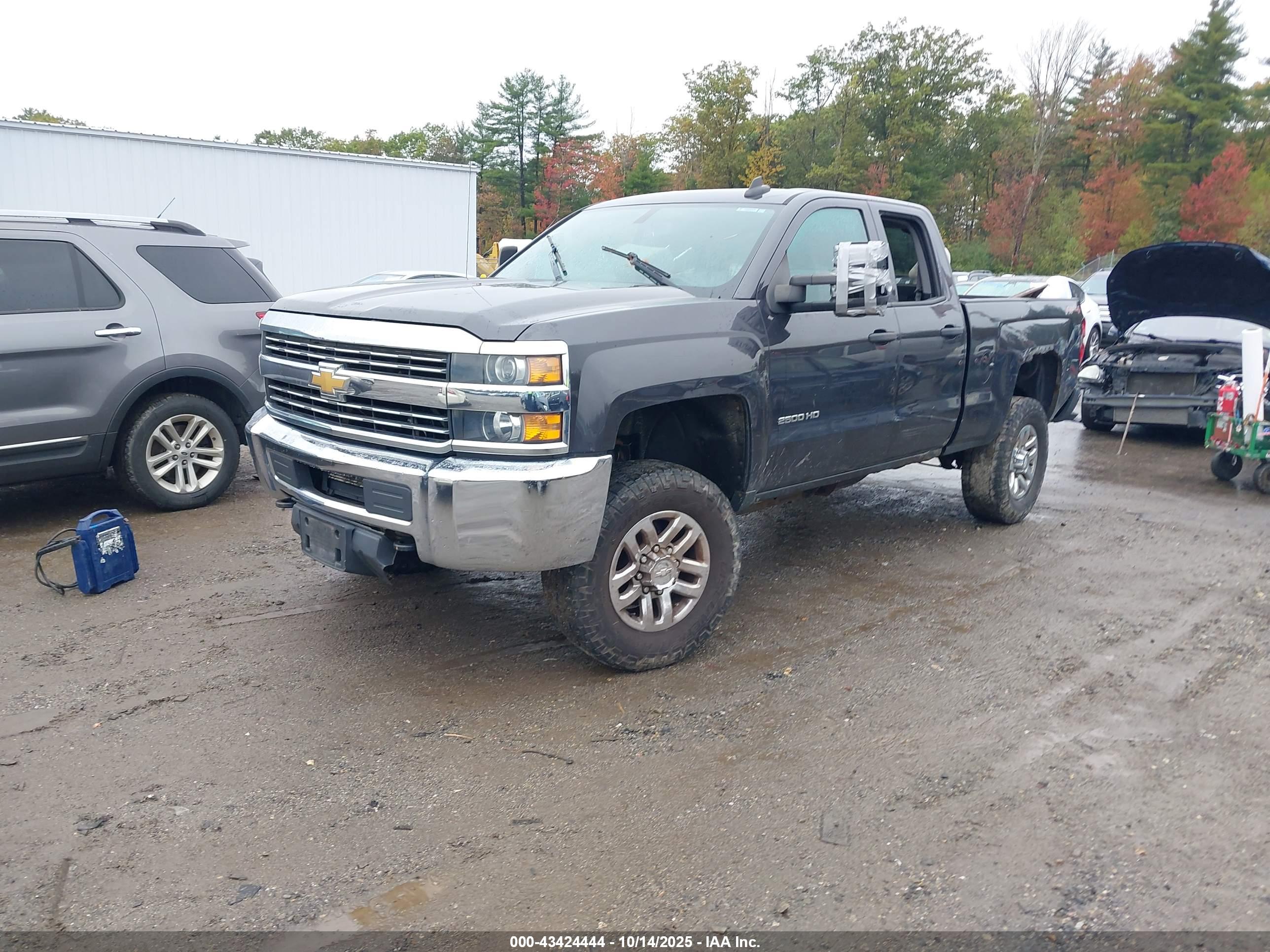 CHEVROLET SILVERADO image 2
