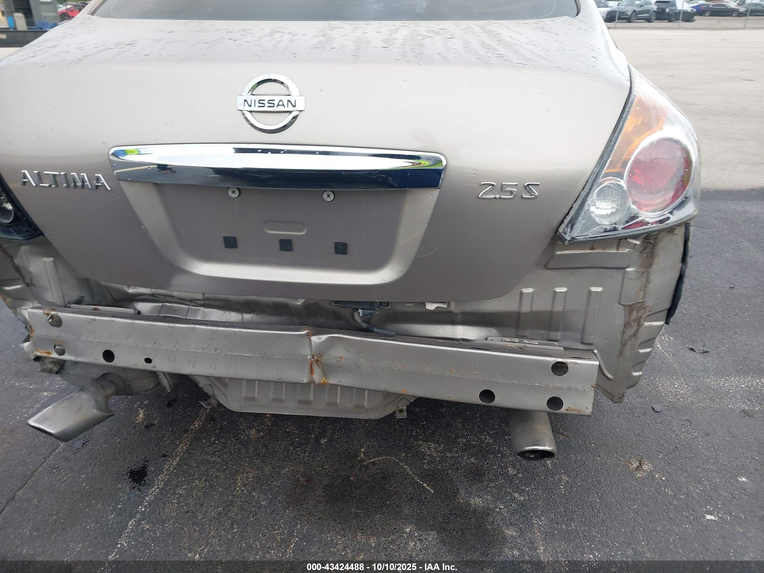 NISSAN ALTIMA image 6