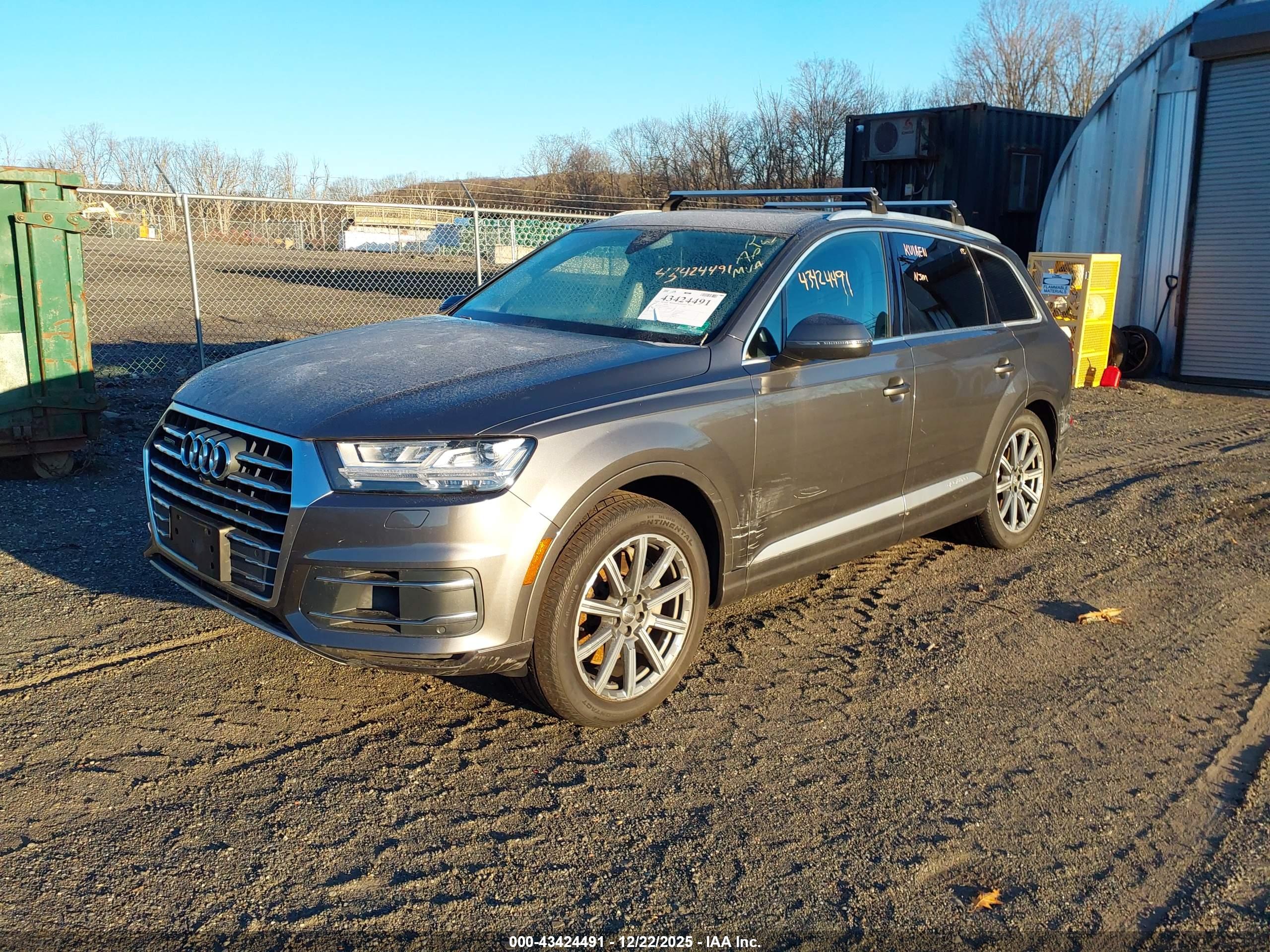 AUDI Q7 image 2