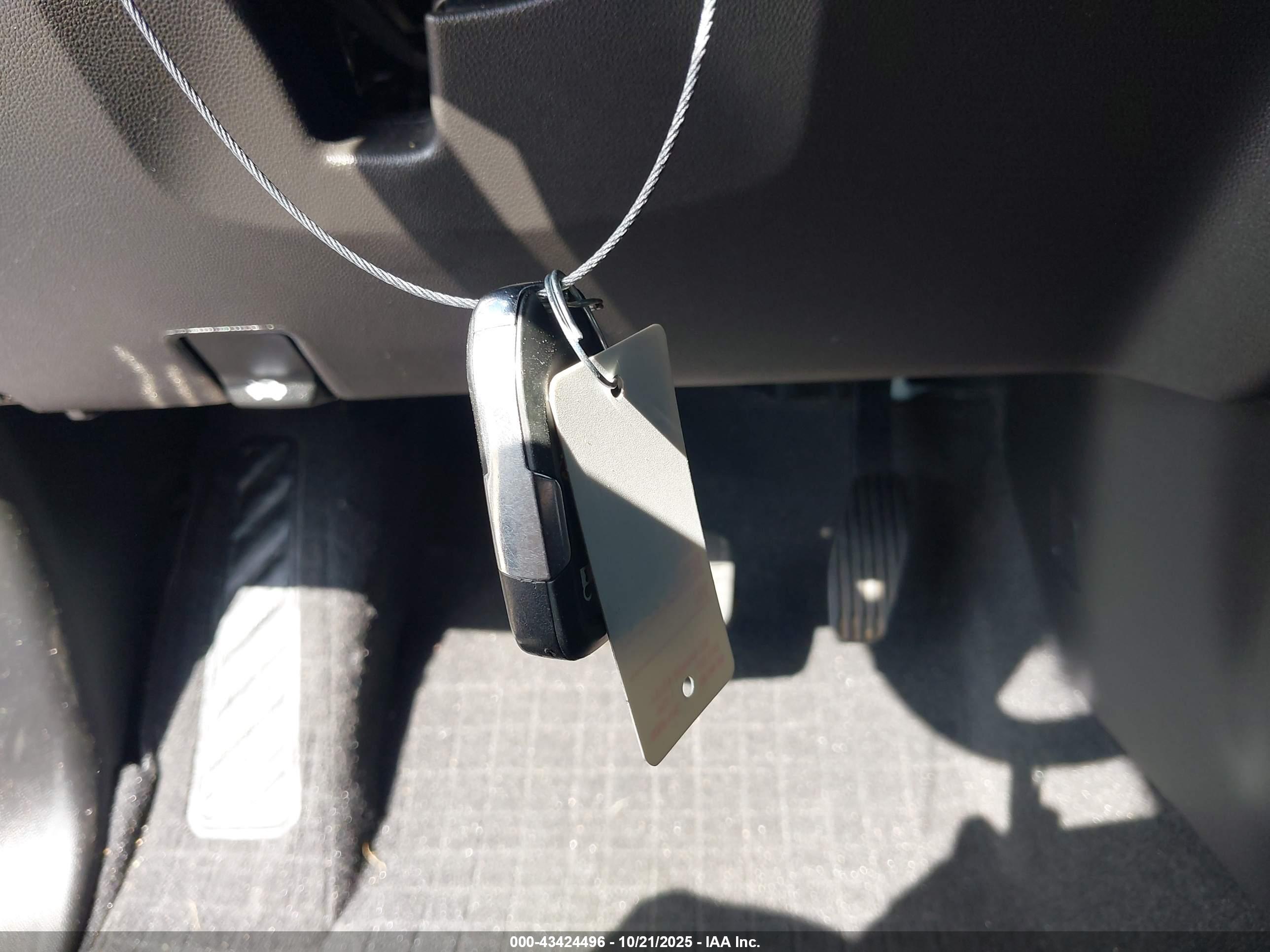 GMC SIERRA image 11