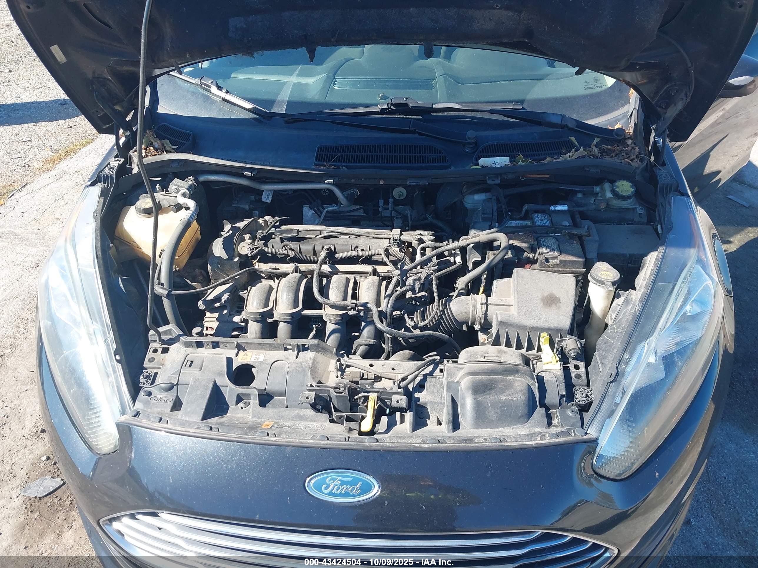 FORD FIESTA image 10