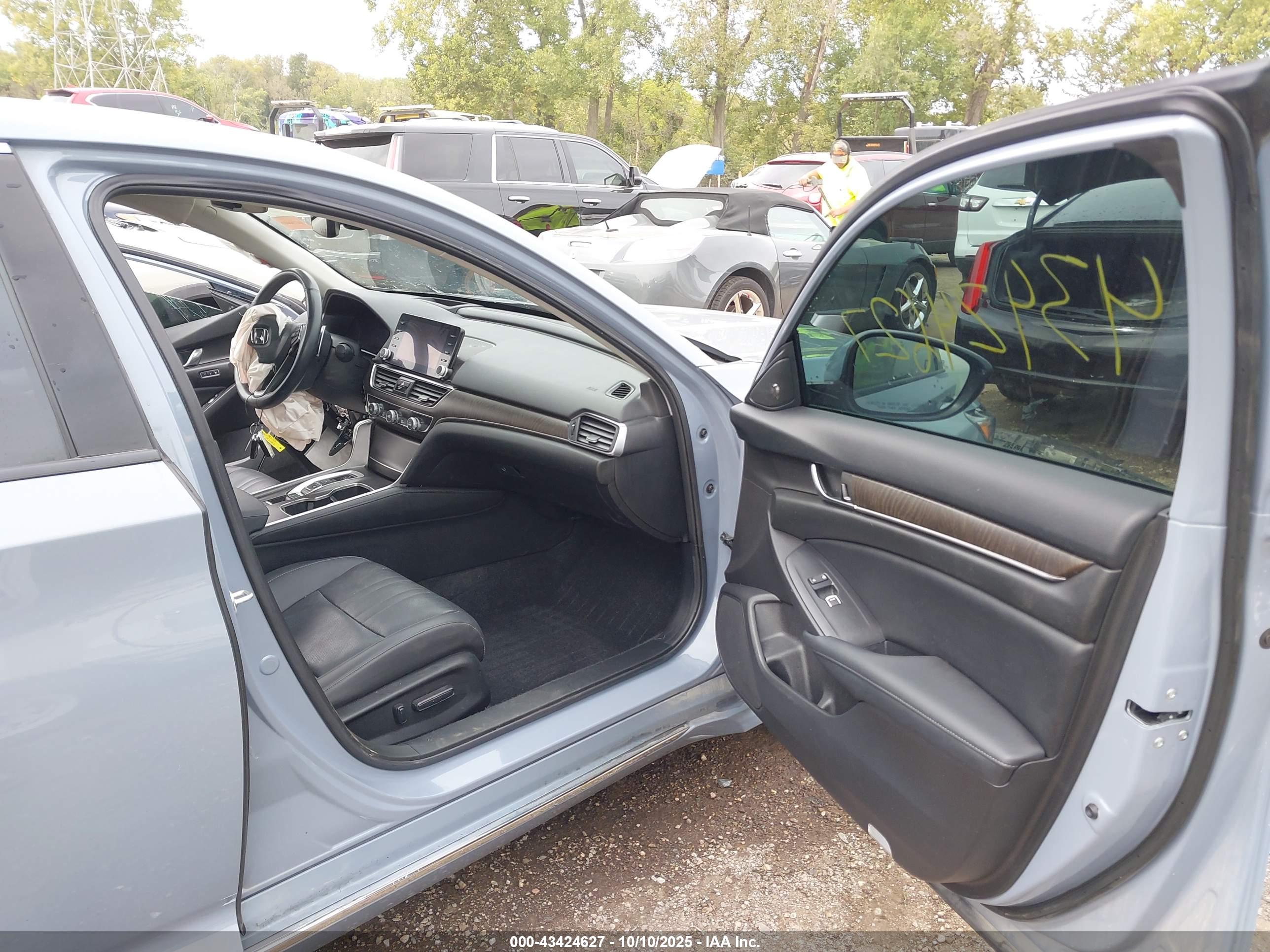 HONDA ACCORD image 5
