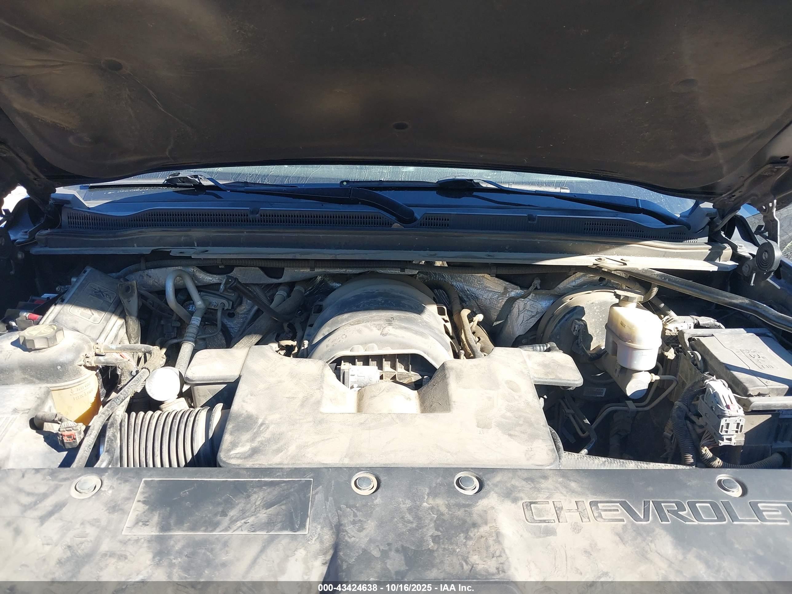 CHEVROLET TAHOE image 10
