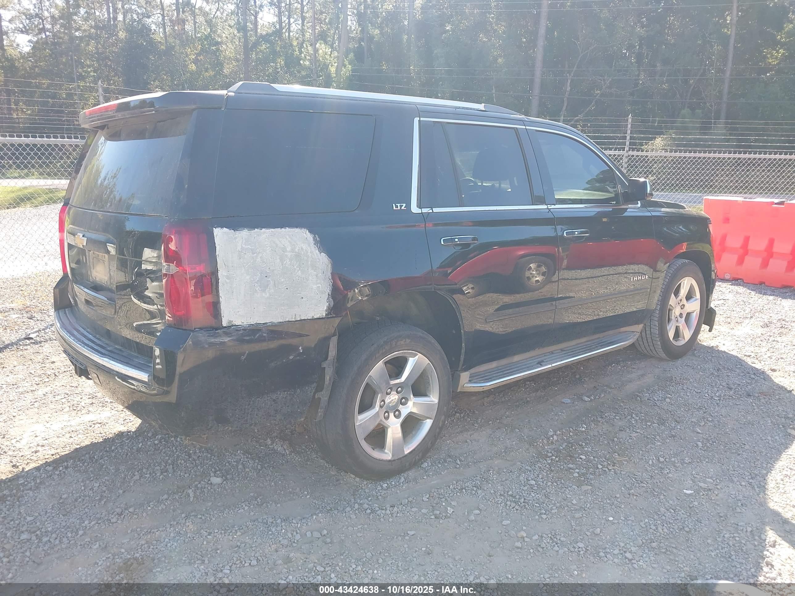 CHEVROLET TAHOE image 4