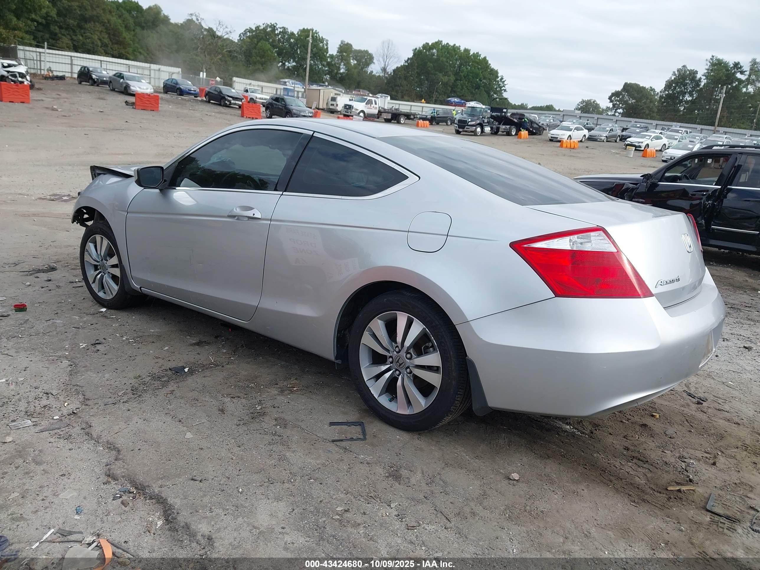 HONDA ACCORD image 3
