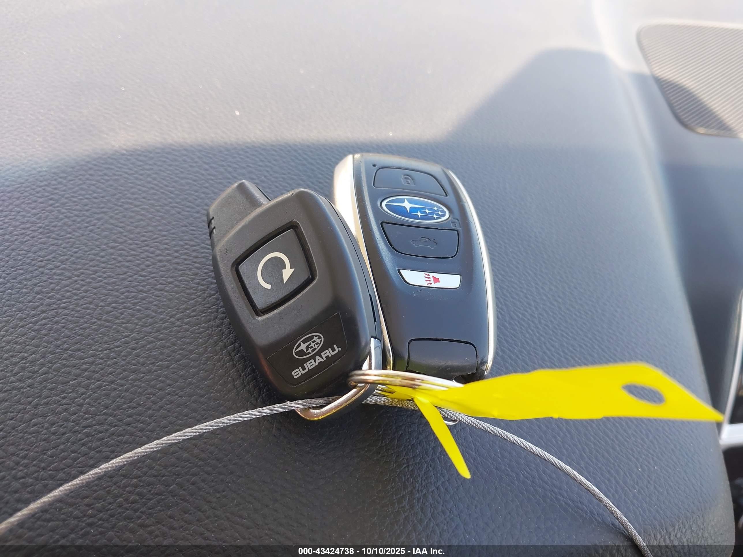 SUBARU OUTBACK image 11