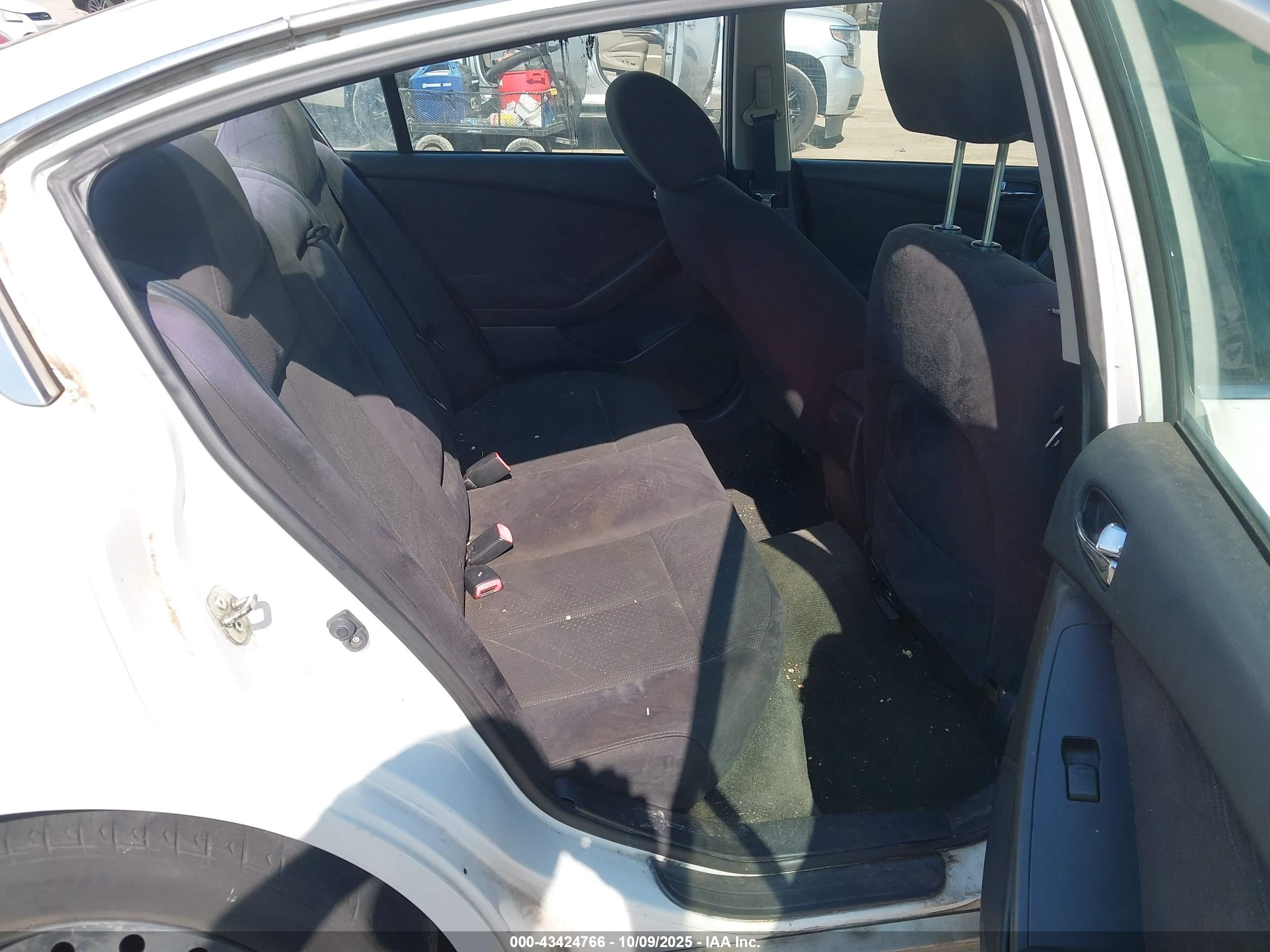 NISSAN ALTIMA image 8