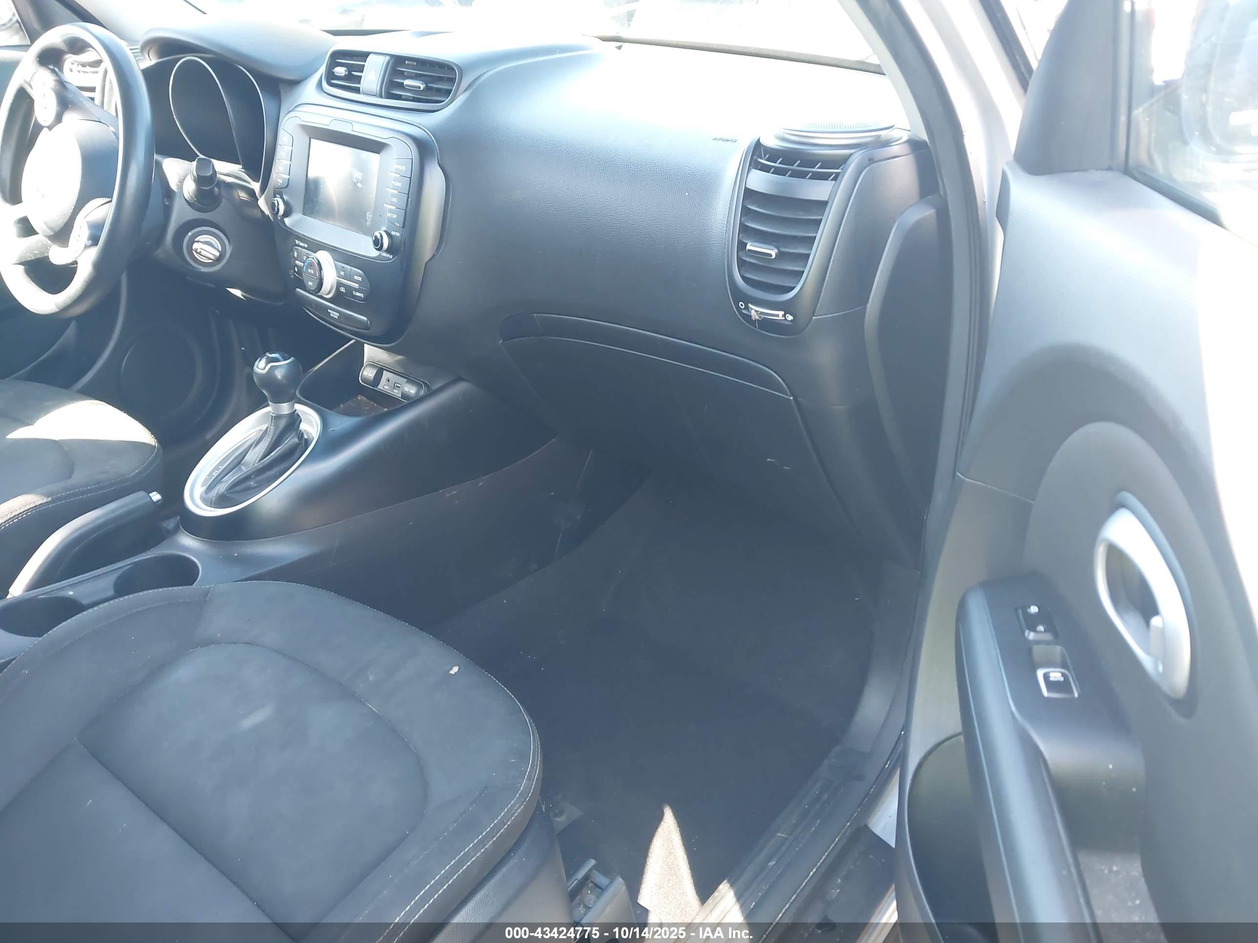 KIA SOUL image 5