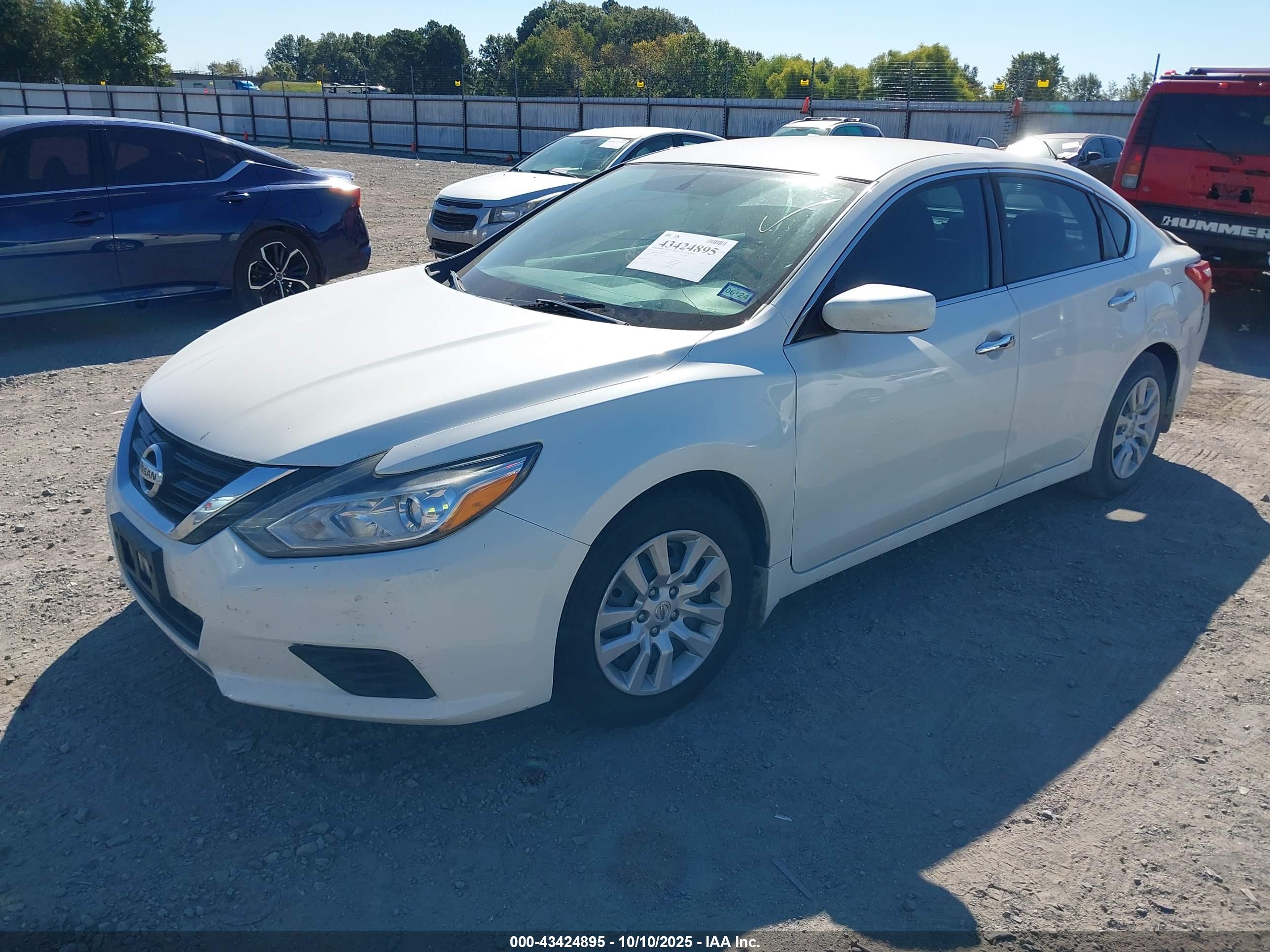 NISSAN ALTIMA image 2