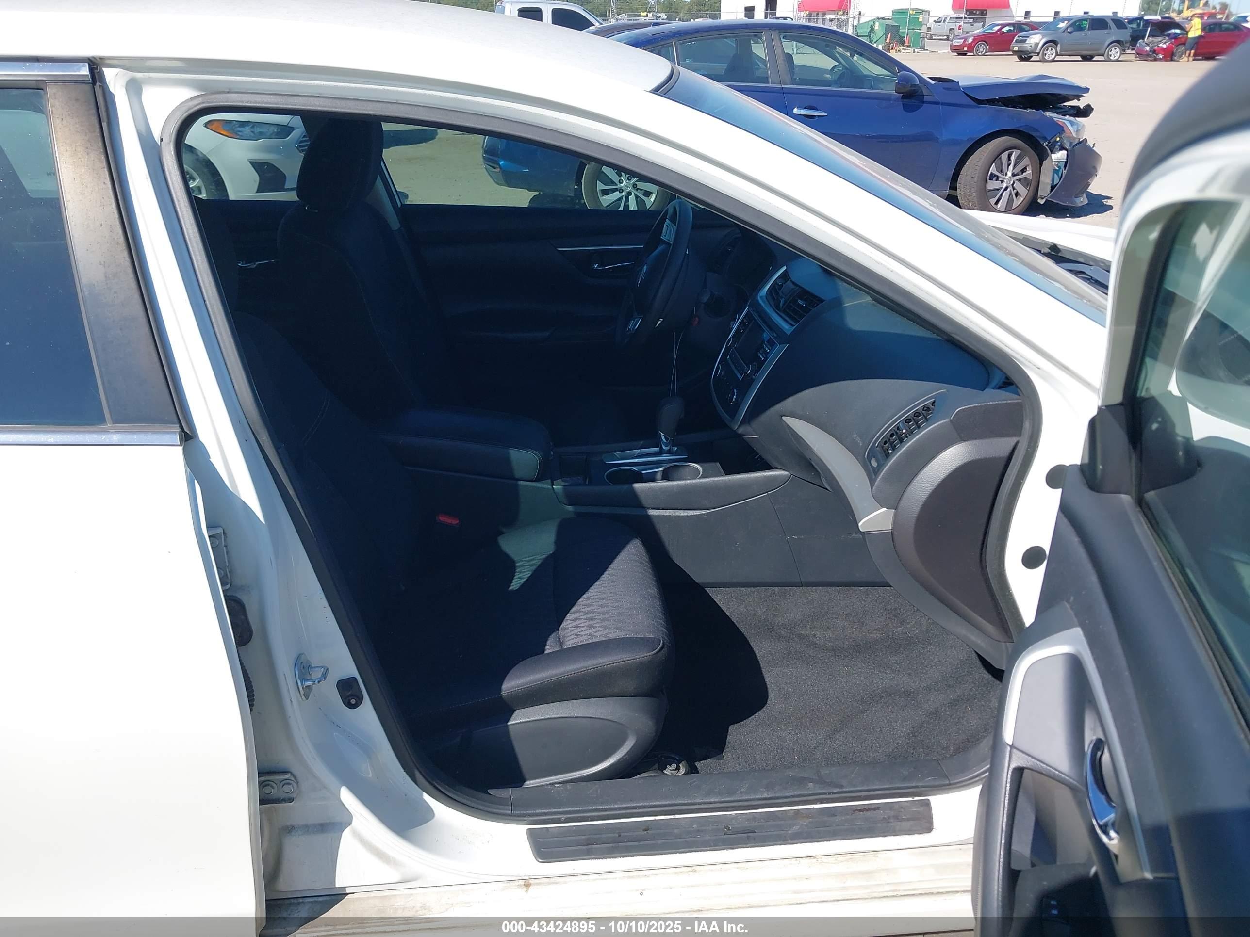 NISSAN ALTIMA image 5