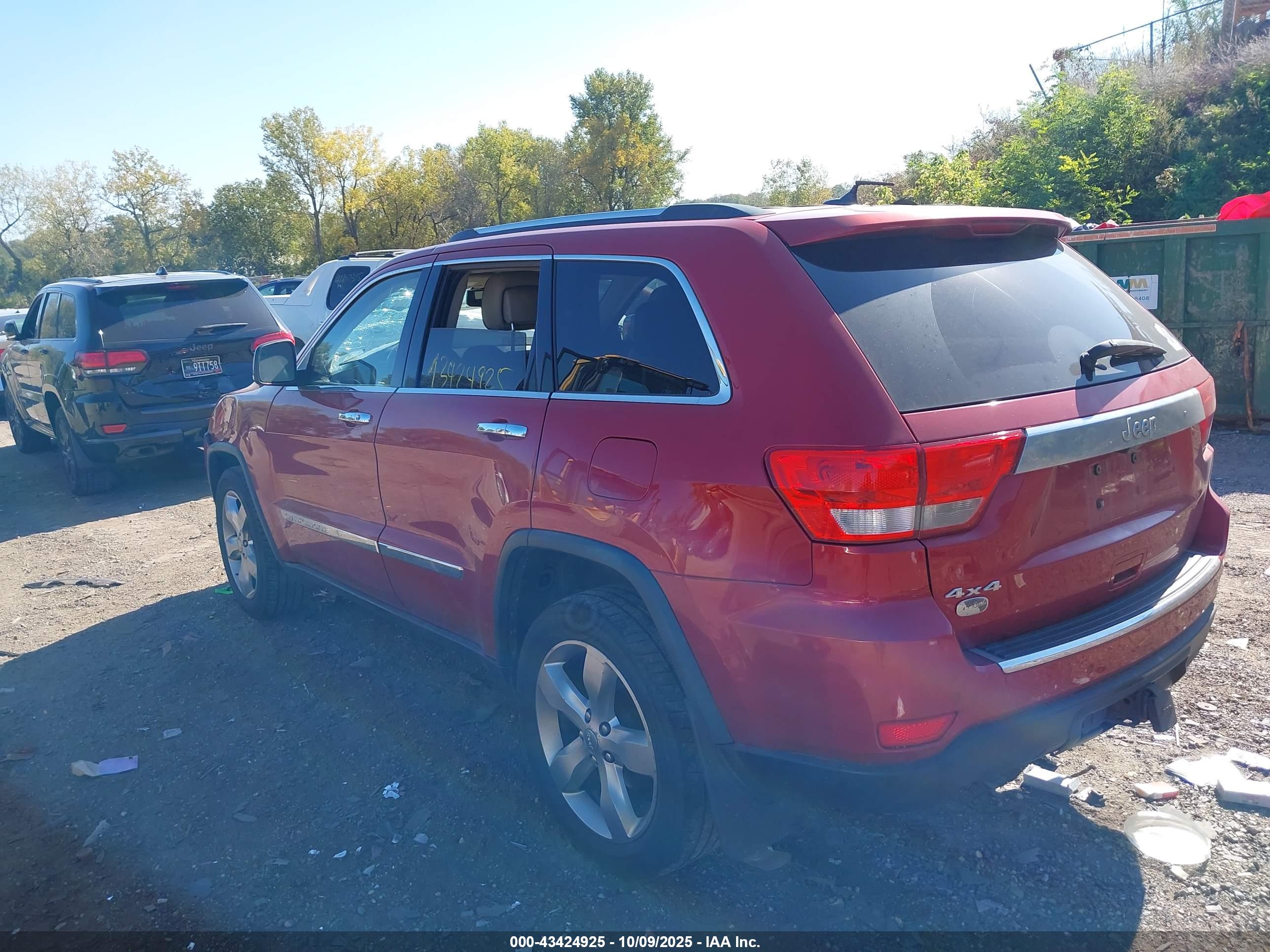 JEEP GRAND image 3