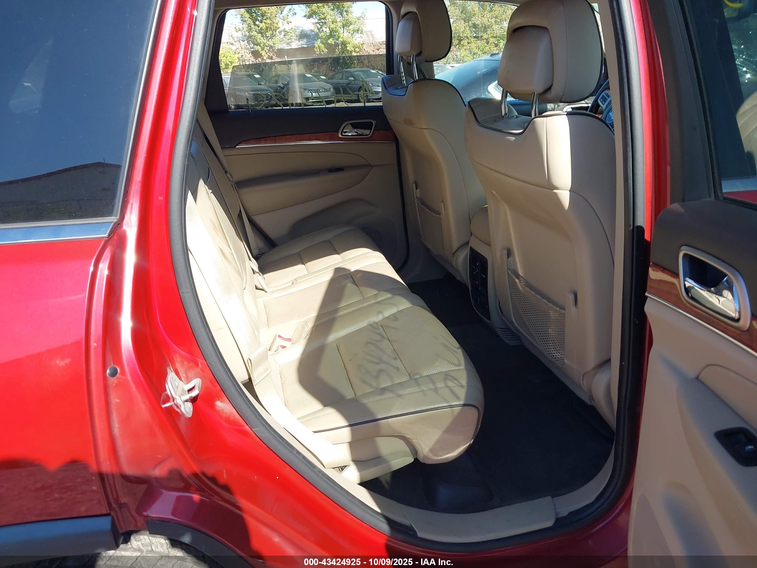 JEEP GRAND image 8